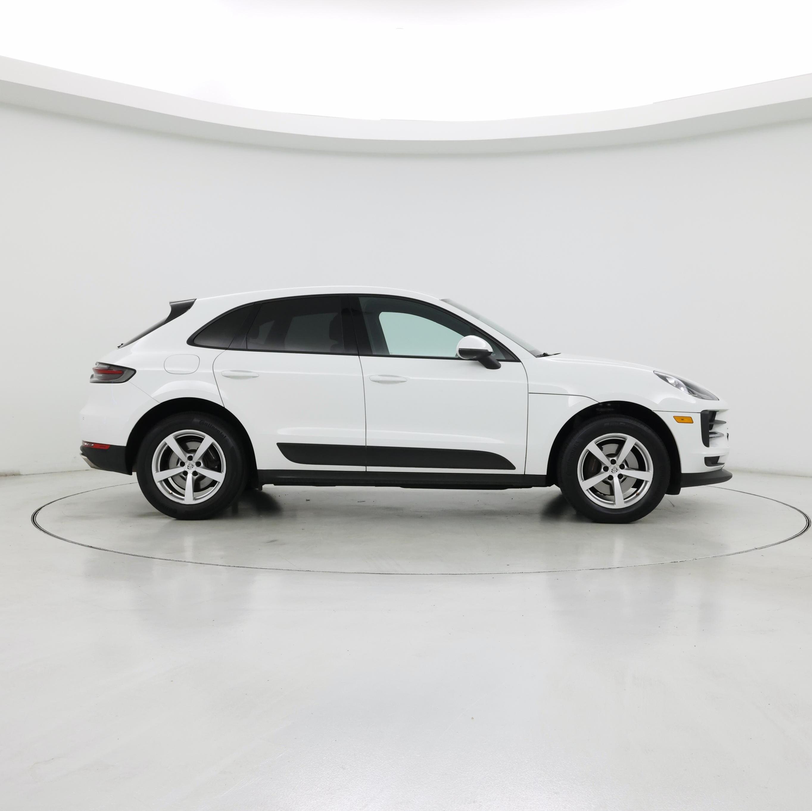 Thumbnail: 2019 Porsche Macan - 7