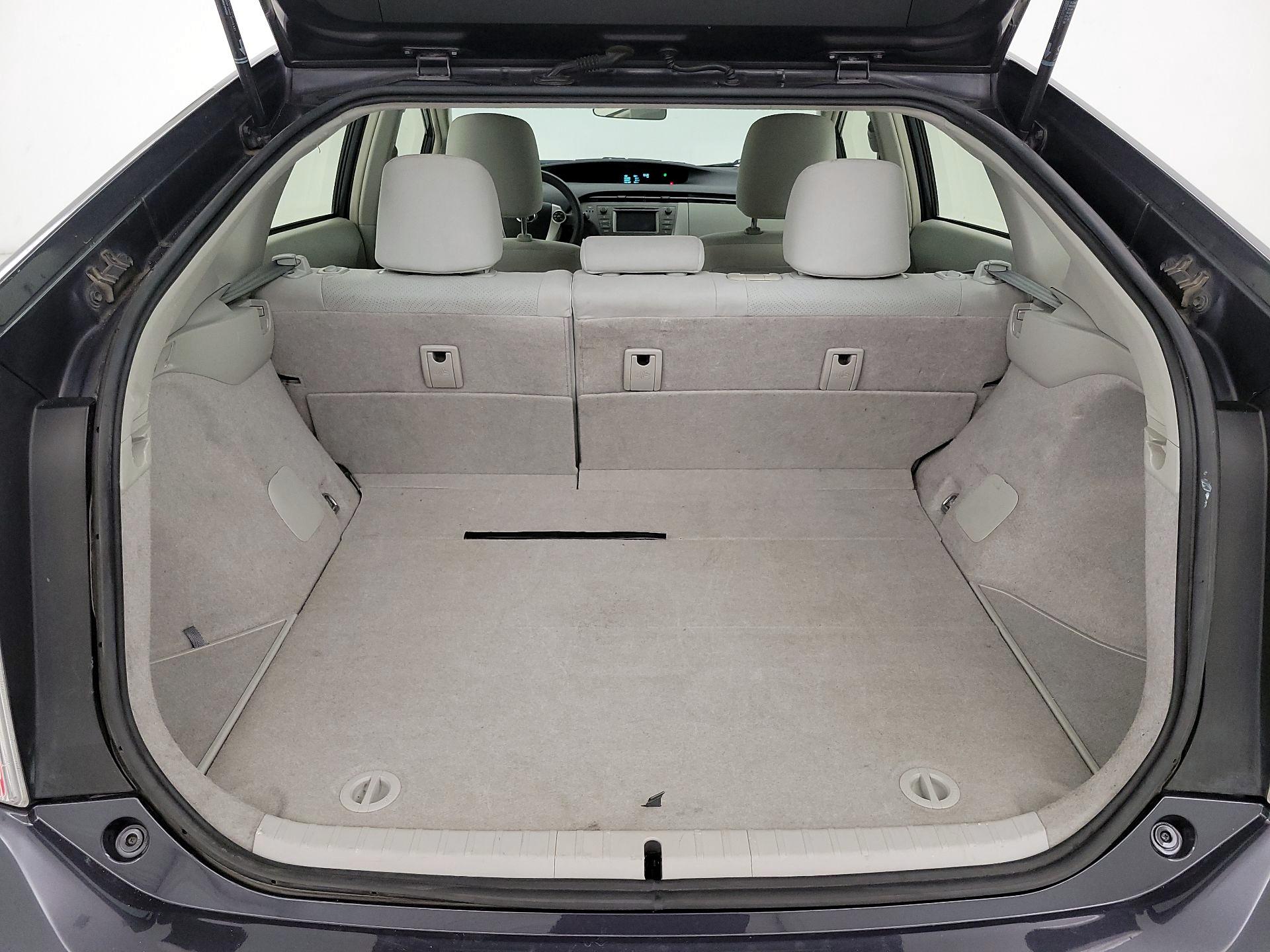 Thumbnail: 2014 Toyota Prius - 19