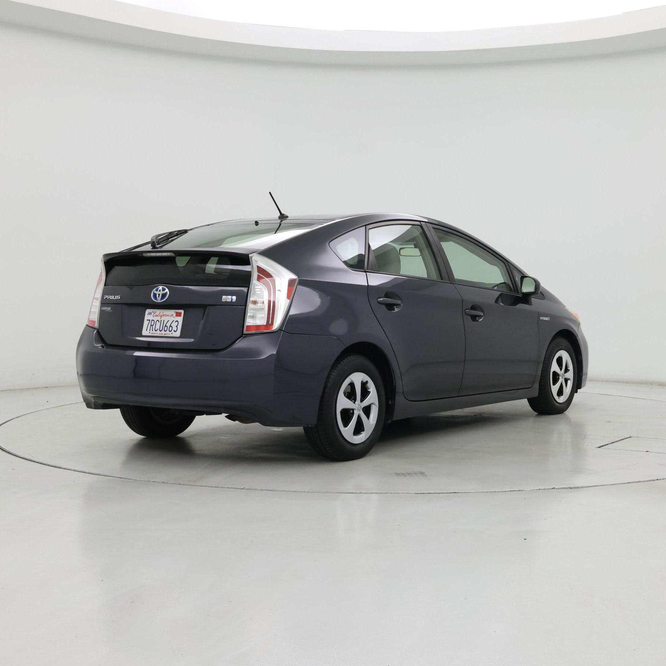 Thumbnail: 2014 Toyota Prius - 8