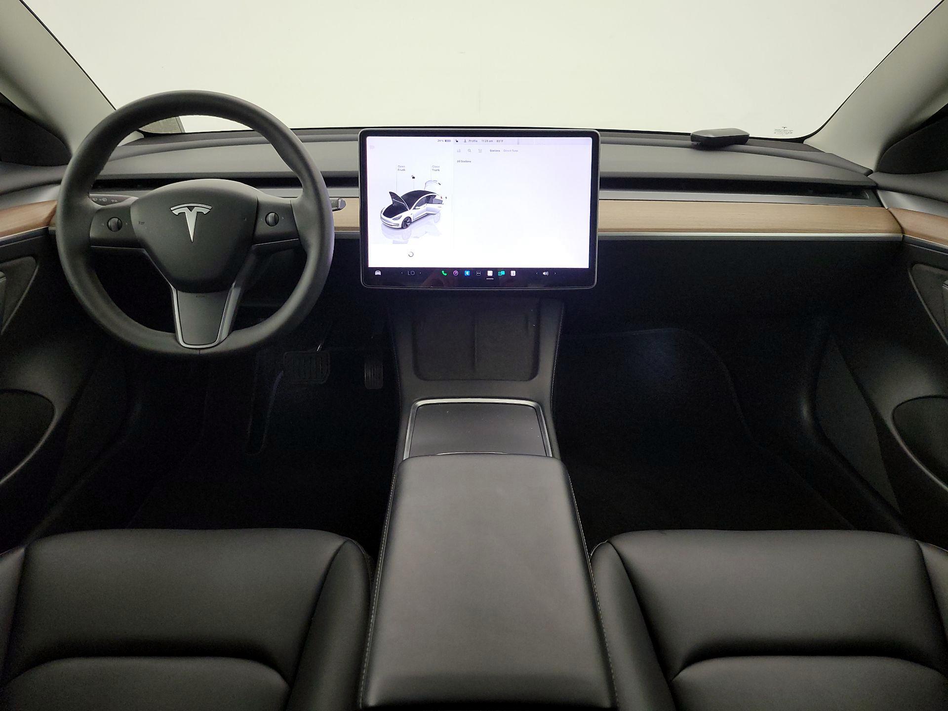 Thumbnail: 2022 Tesla Model 3 - 9