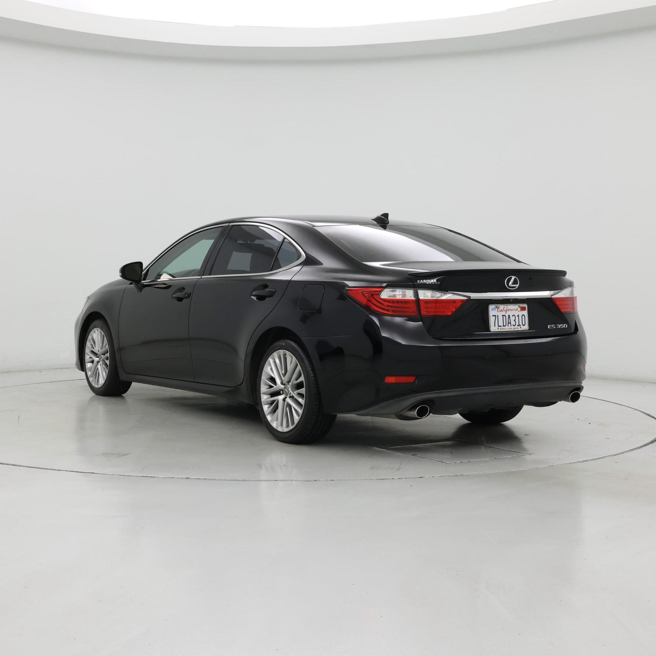 Thumbnail: 2015 Lexus ES - 2