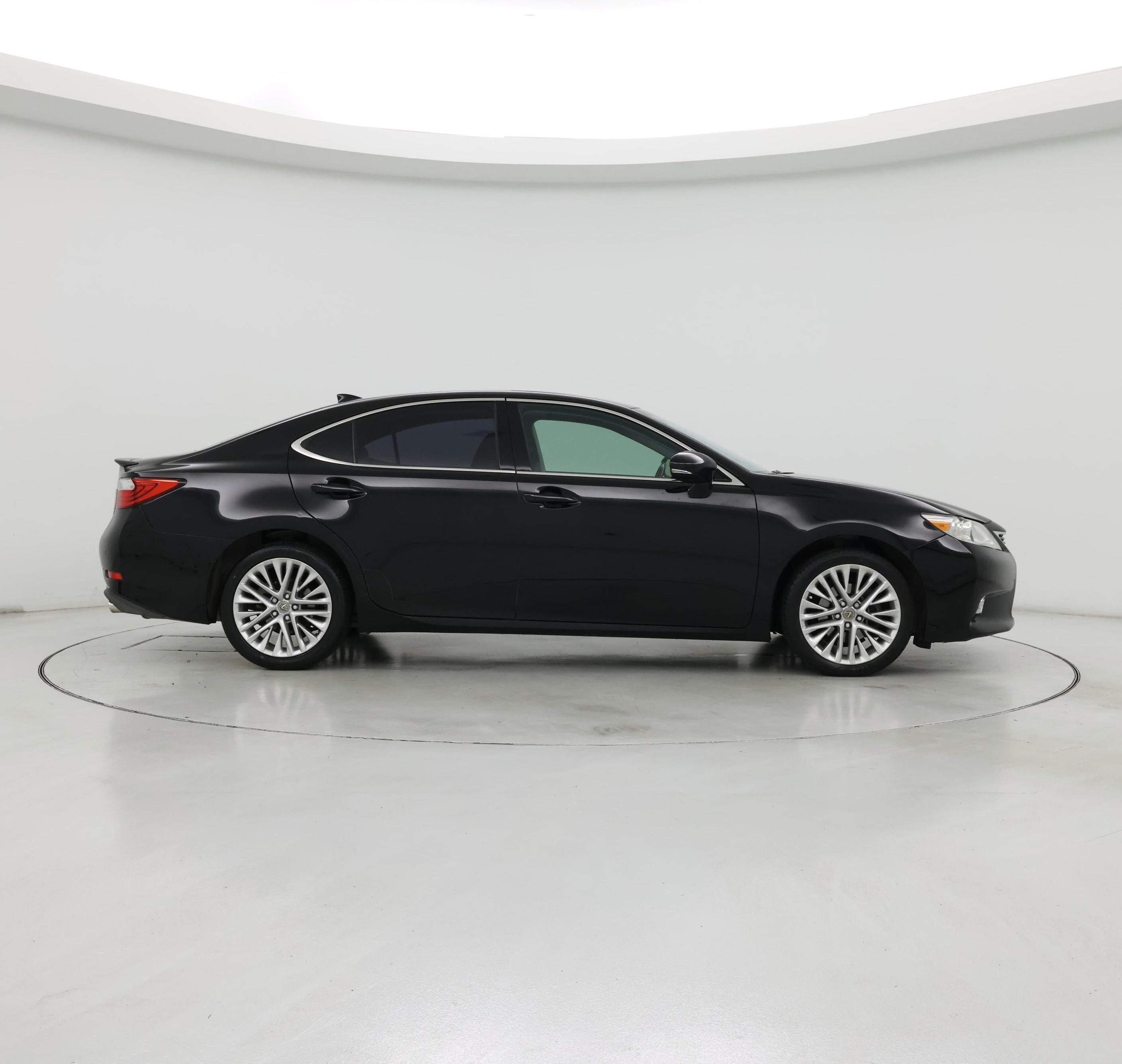 Thumbnail: 2015 Lexus ES - 7