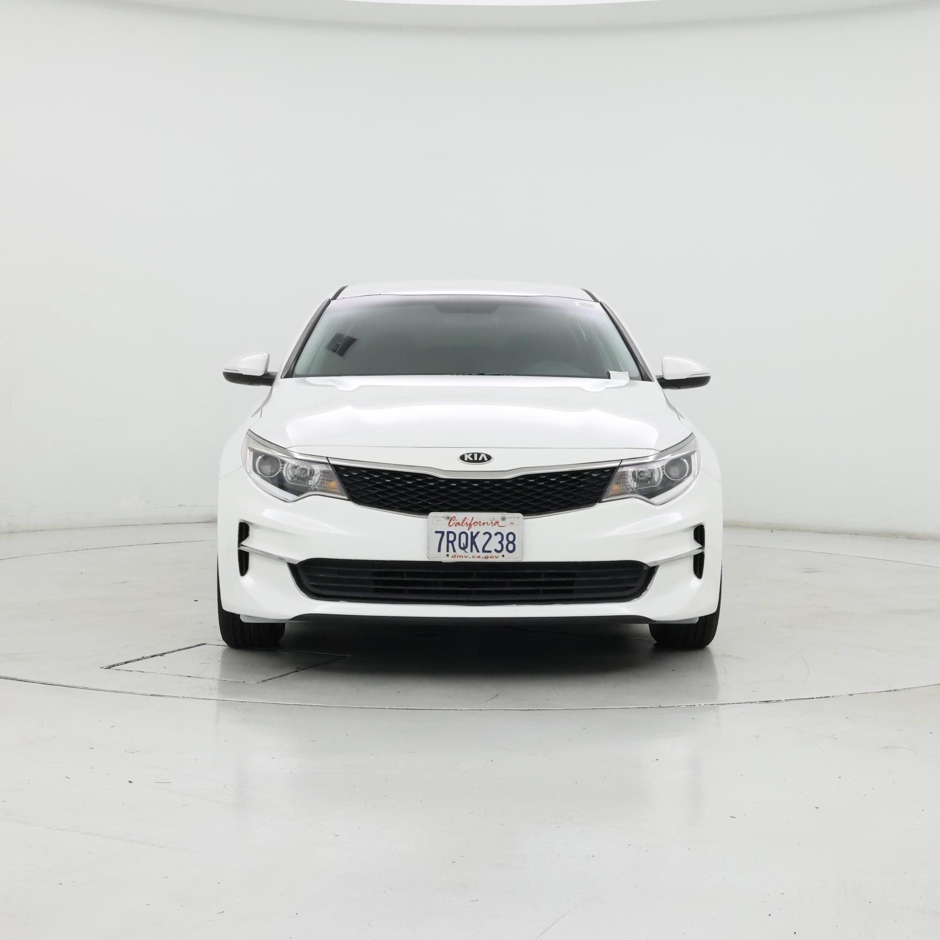 Thumbnail: 2016 Kia Optima - 5