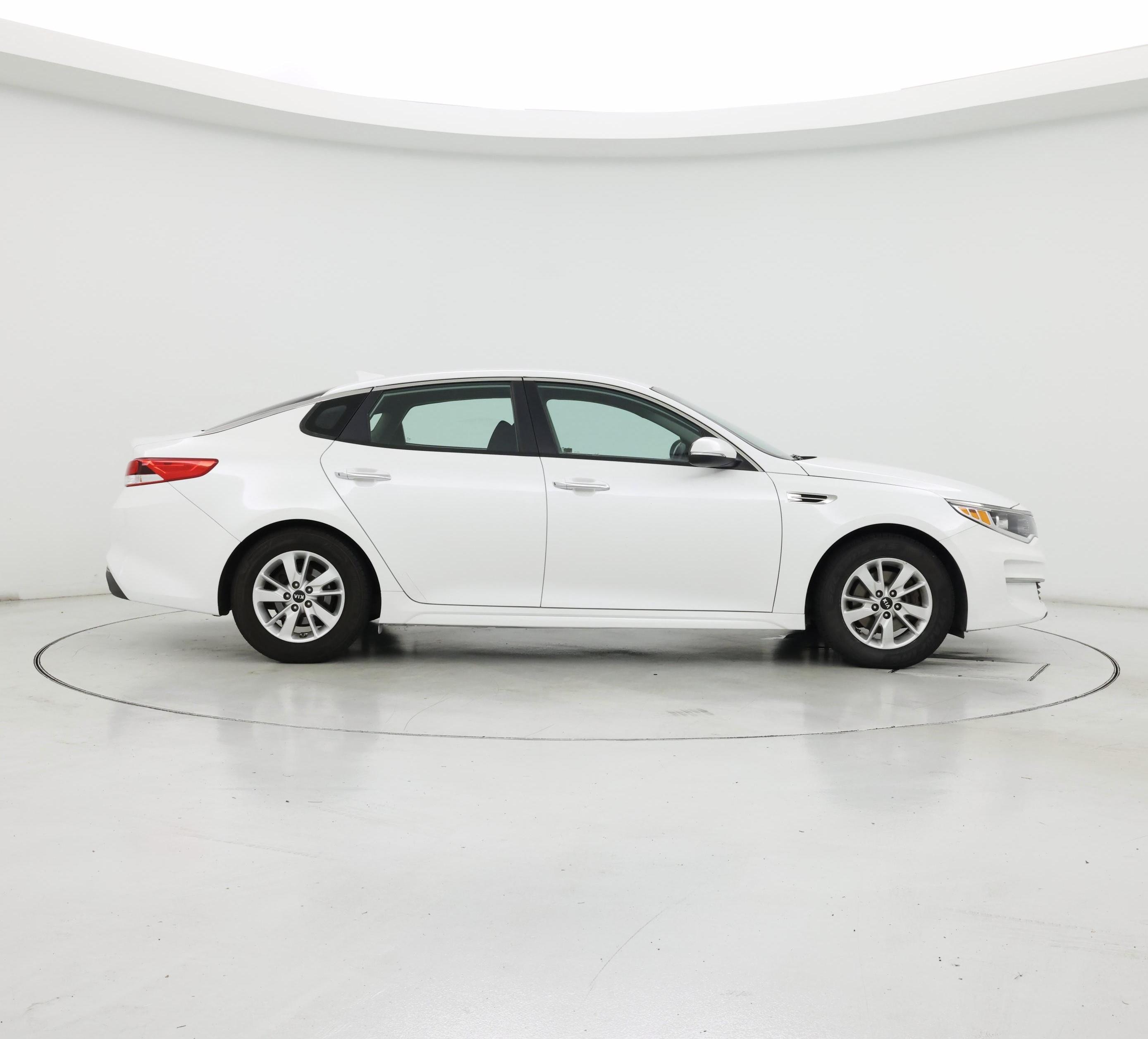 Thumbnail: 2016 Kia Optima - 7