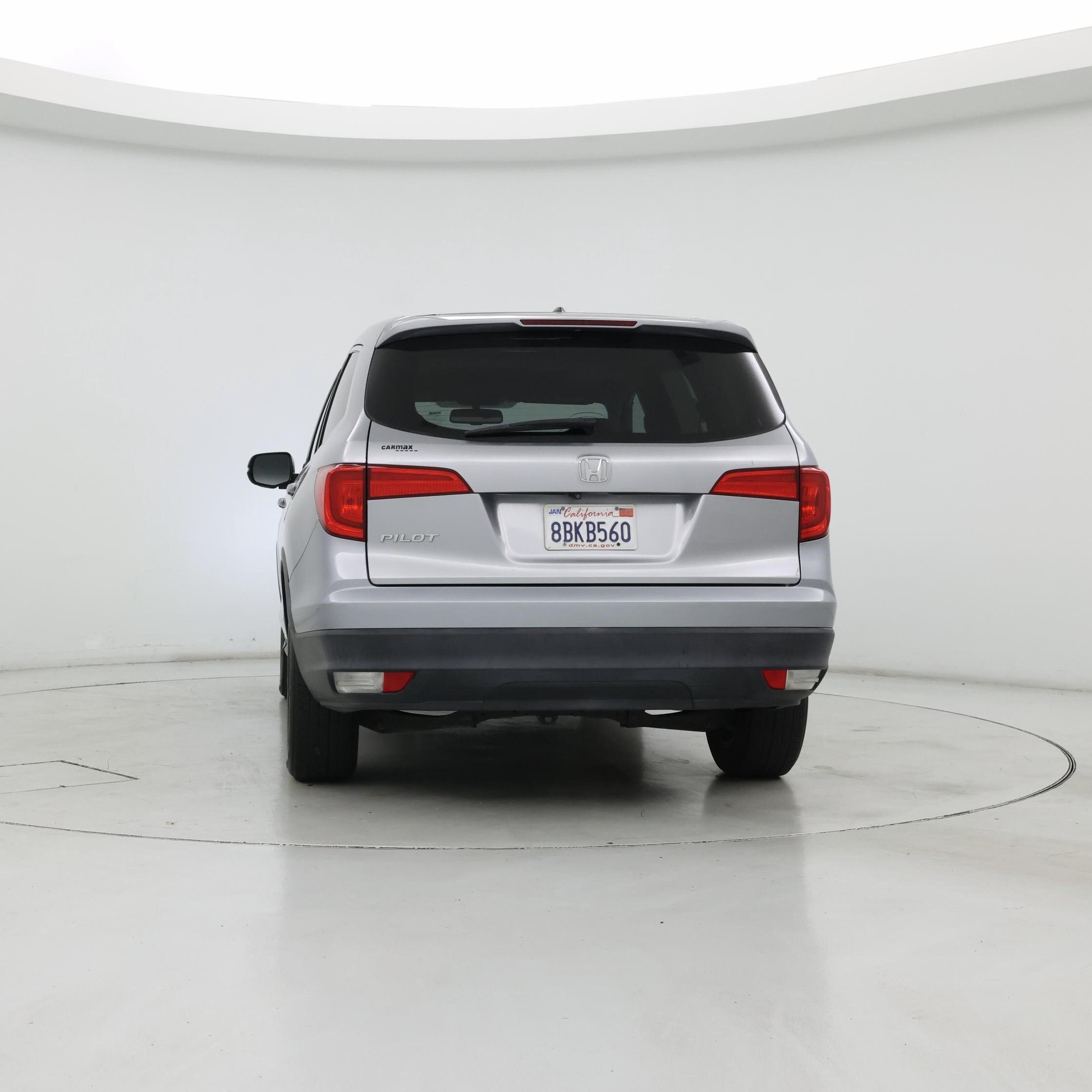 Thumbnail: 2017 Honda Pilot - 6