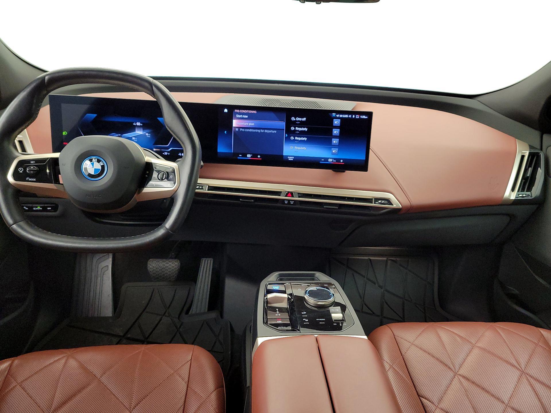 Thumbnail: 2023 BMW iX - 9