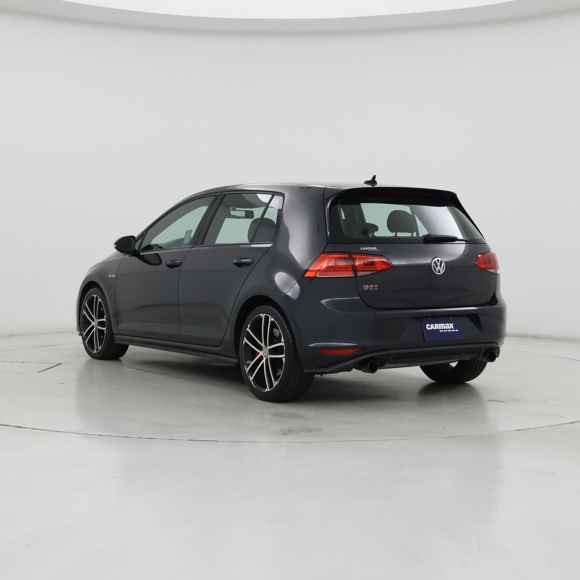 Thumbnail: 2017 Volkswagen Golf - 2