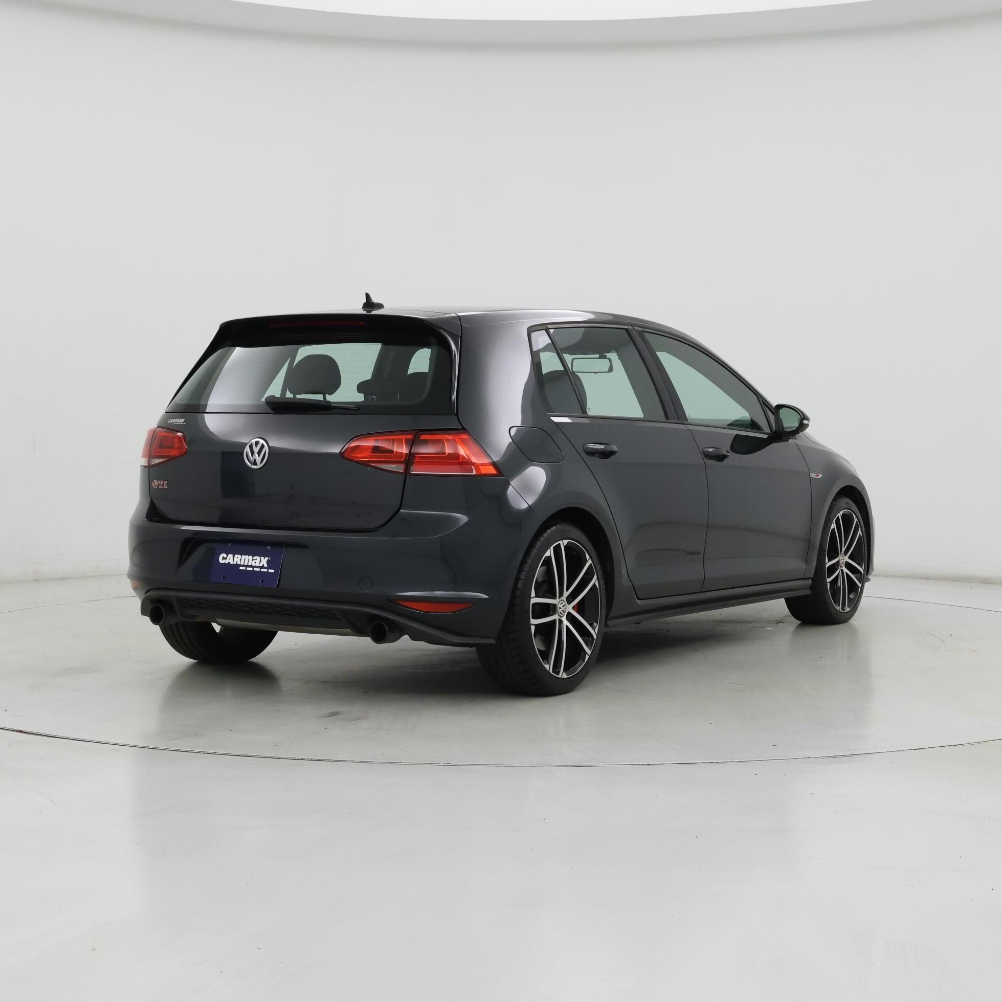 Thumbnail: 2017 Volkswagen Golf - 8