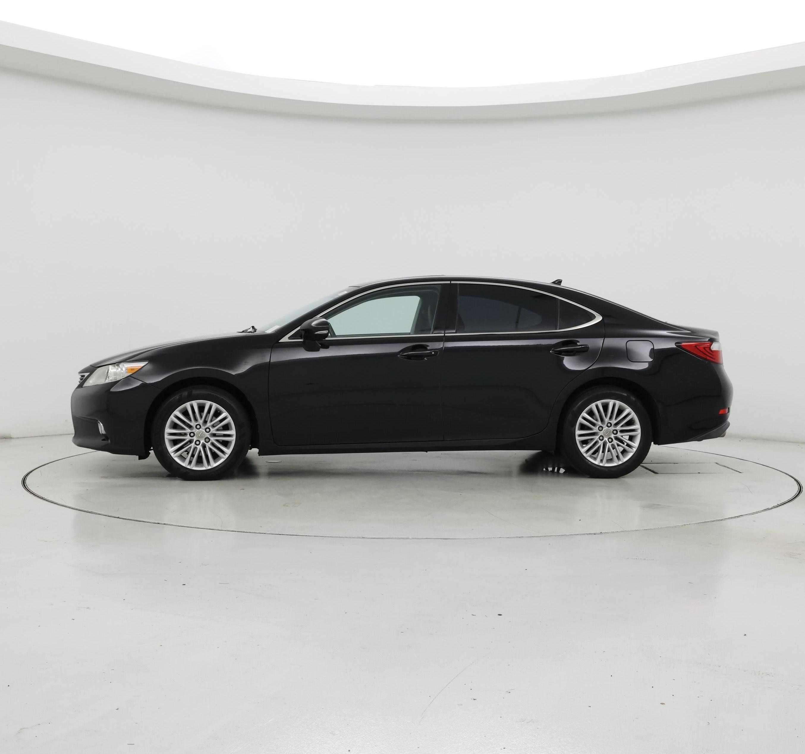 Thumbnail: 2014 Lexus ES - 3
