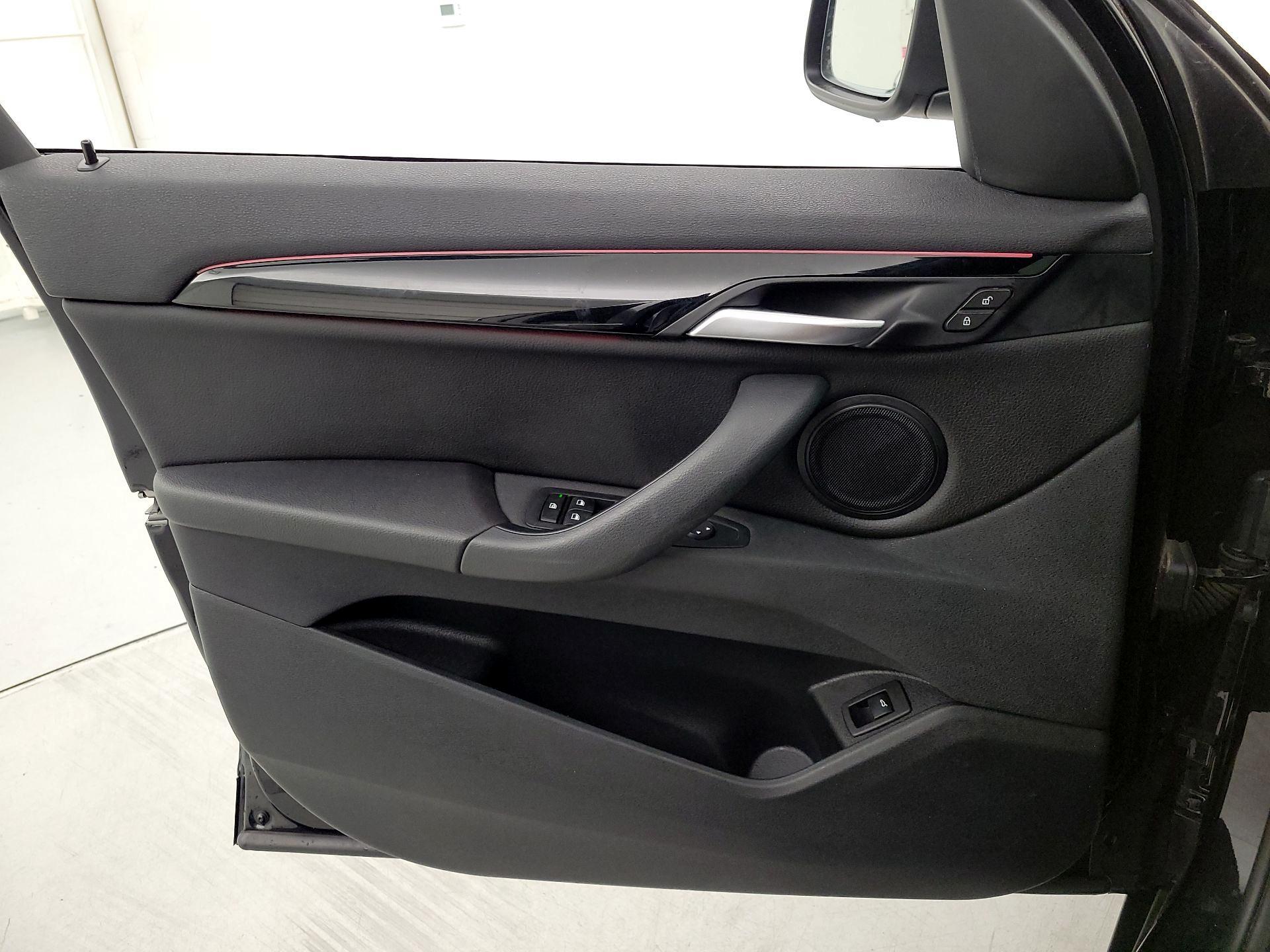 Thumbnail: 2021 BMW X1 - 12