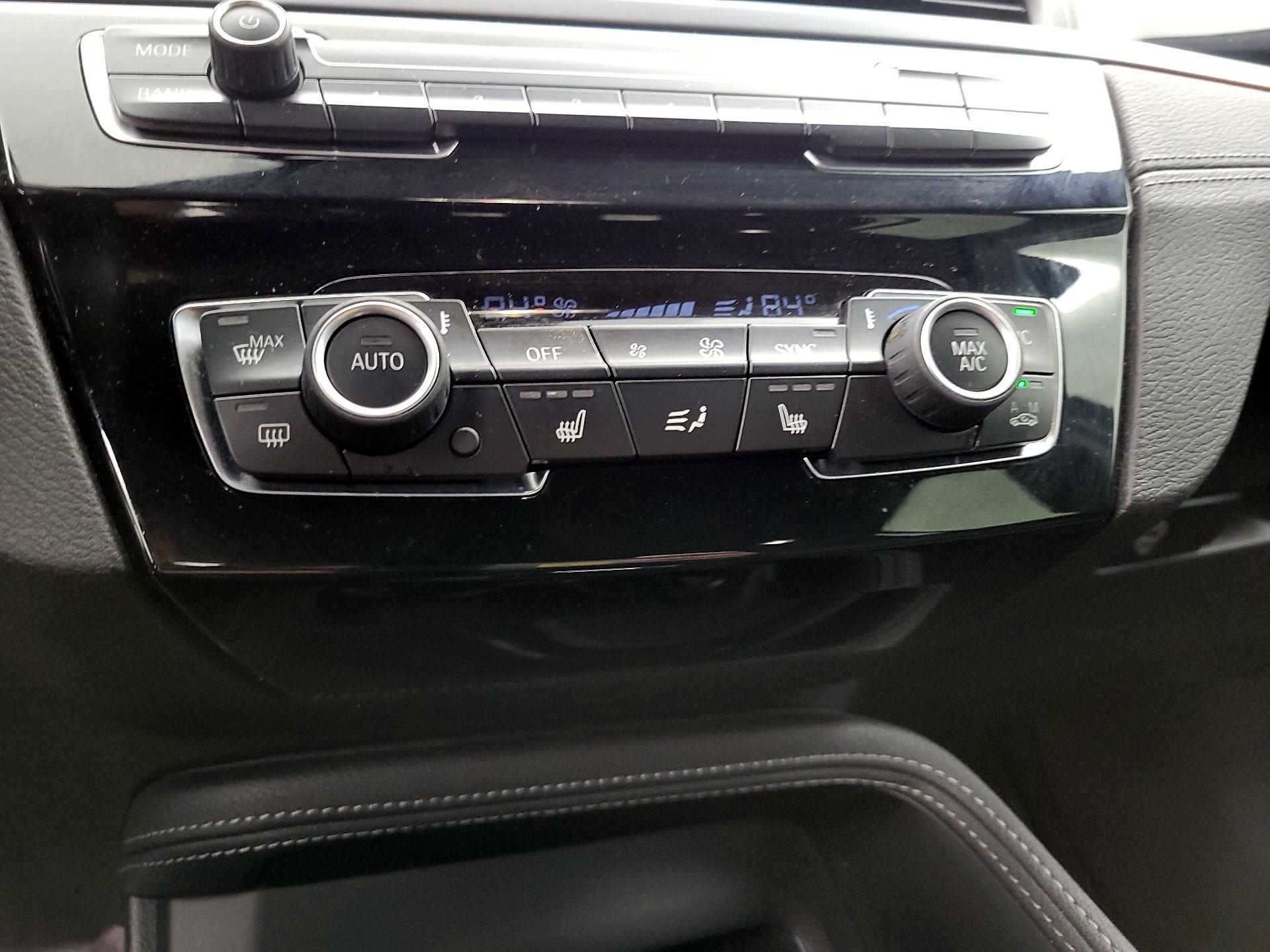 Thumbnail: 2021 BMW X1 - 16