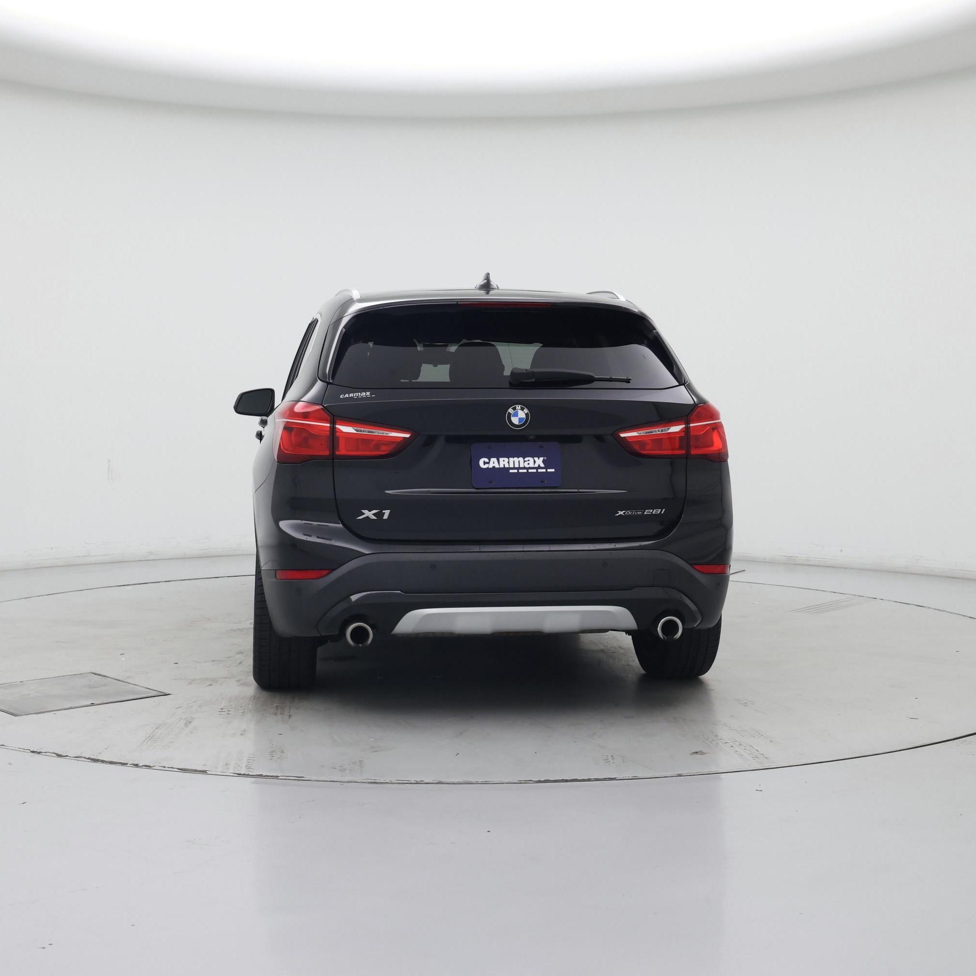Thumbnail: 2021 BMW X1 - 6