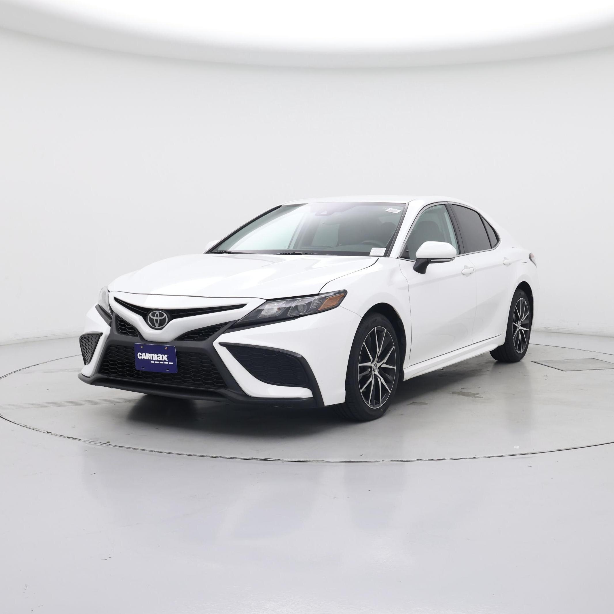 Thumbnail: 2023 Toyota Camry - 4