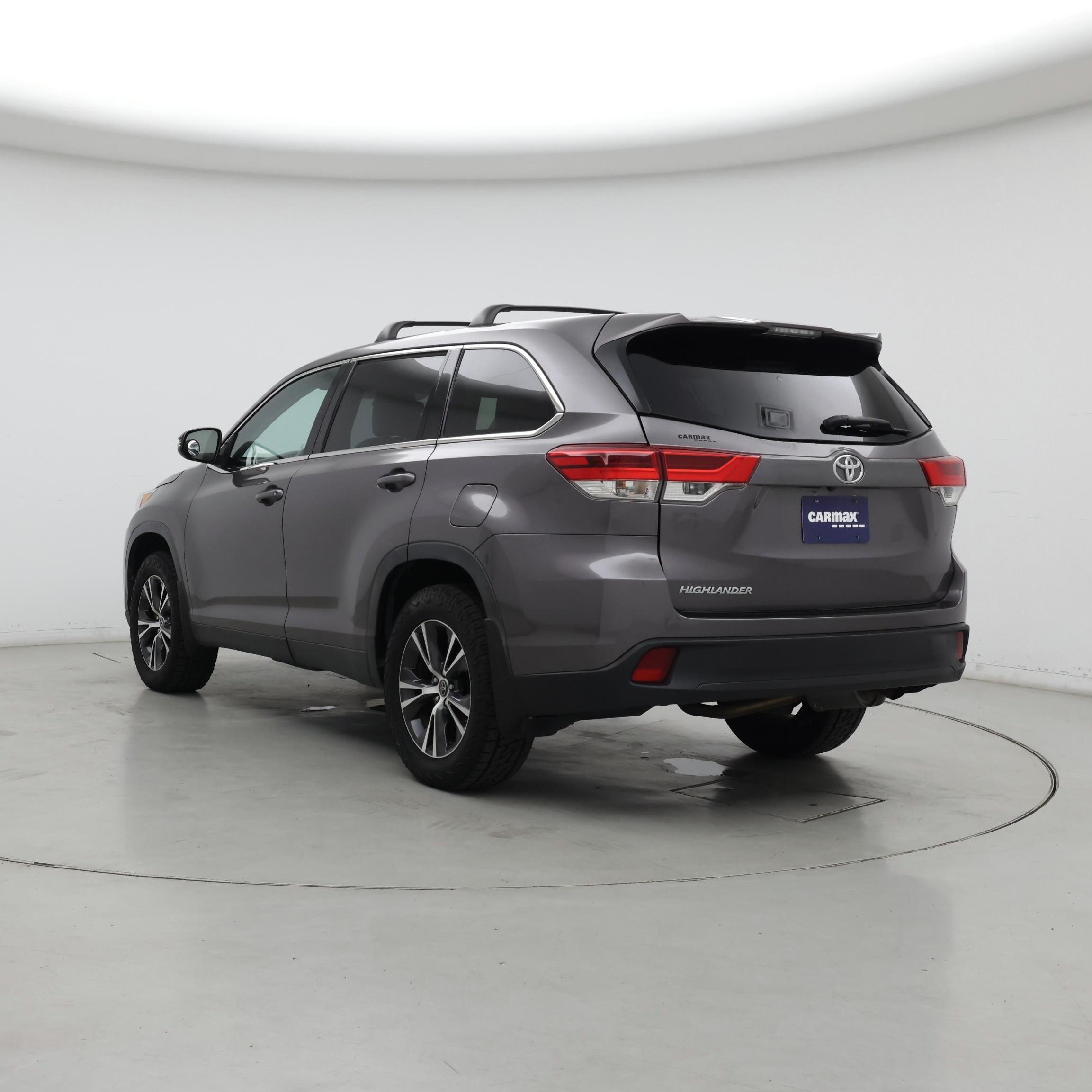 Thumbnail: 2019 Toyota Highlander - 2
