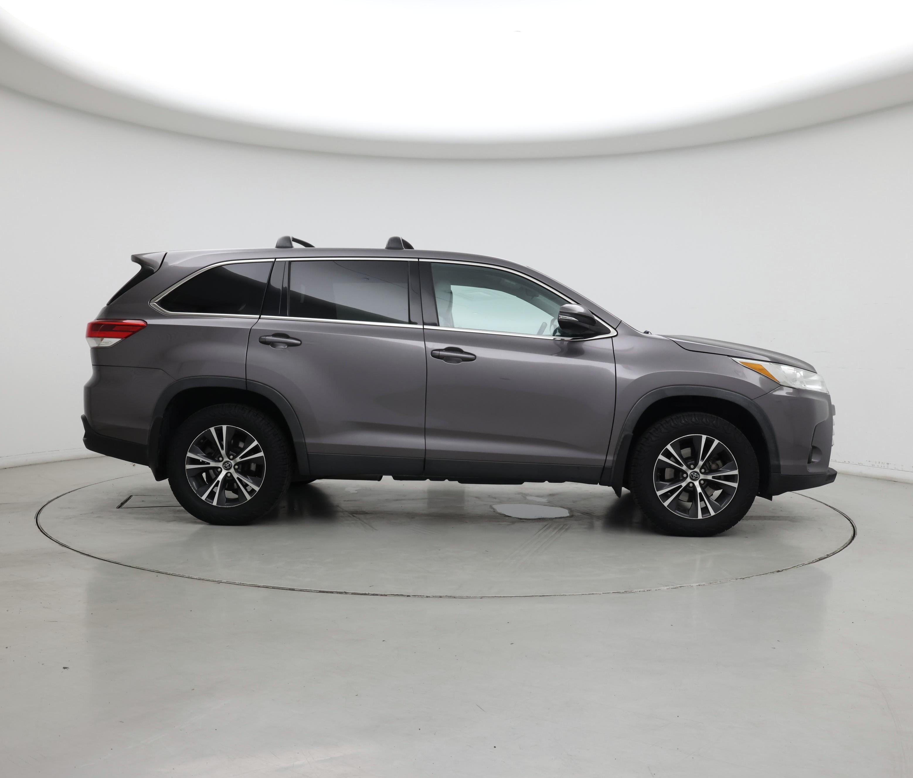 Thumbnail: 2019 Toyota Highlander - 7