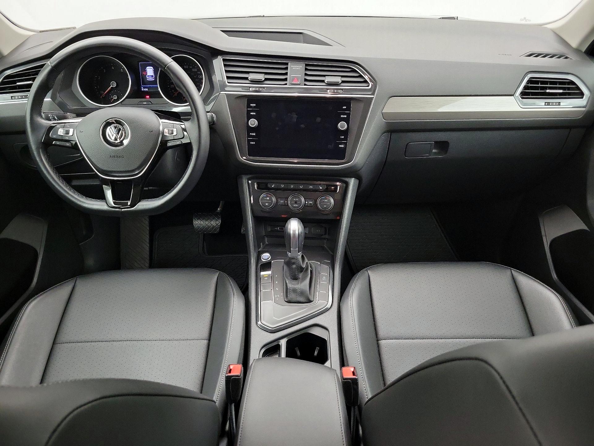 Thumbnail: 2018 Volkswagen Tiguan - 9