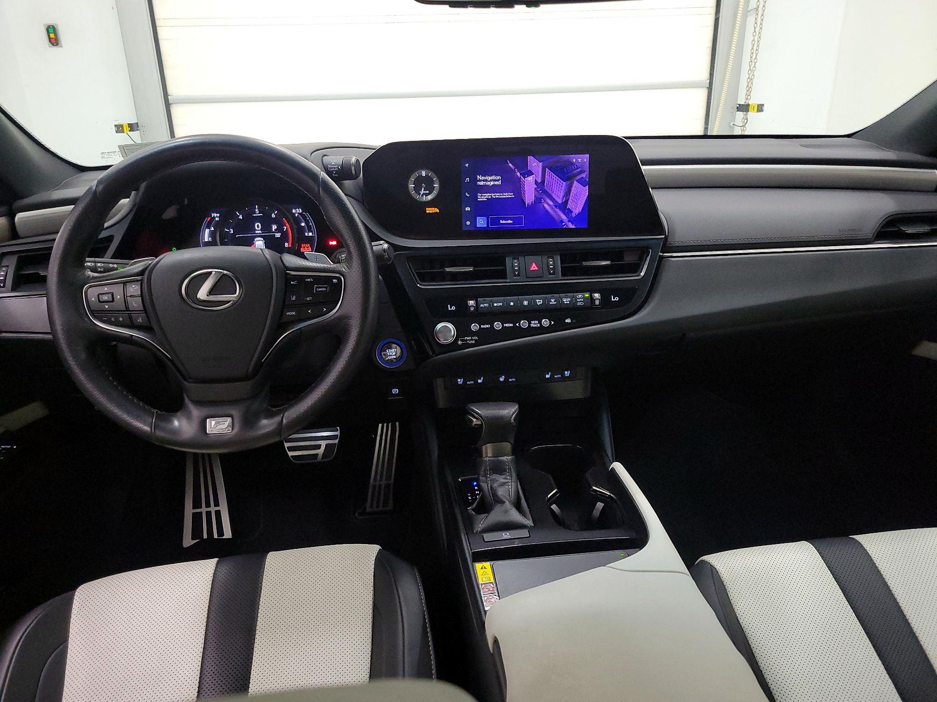 Thumbnail: 2023 Lexus ES - 9