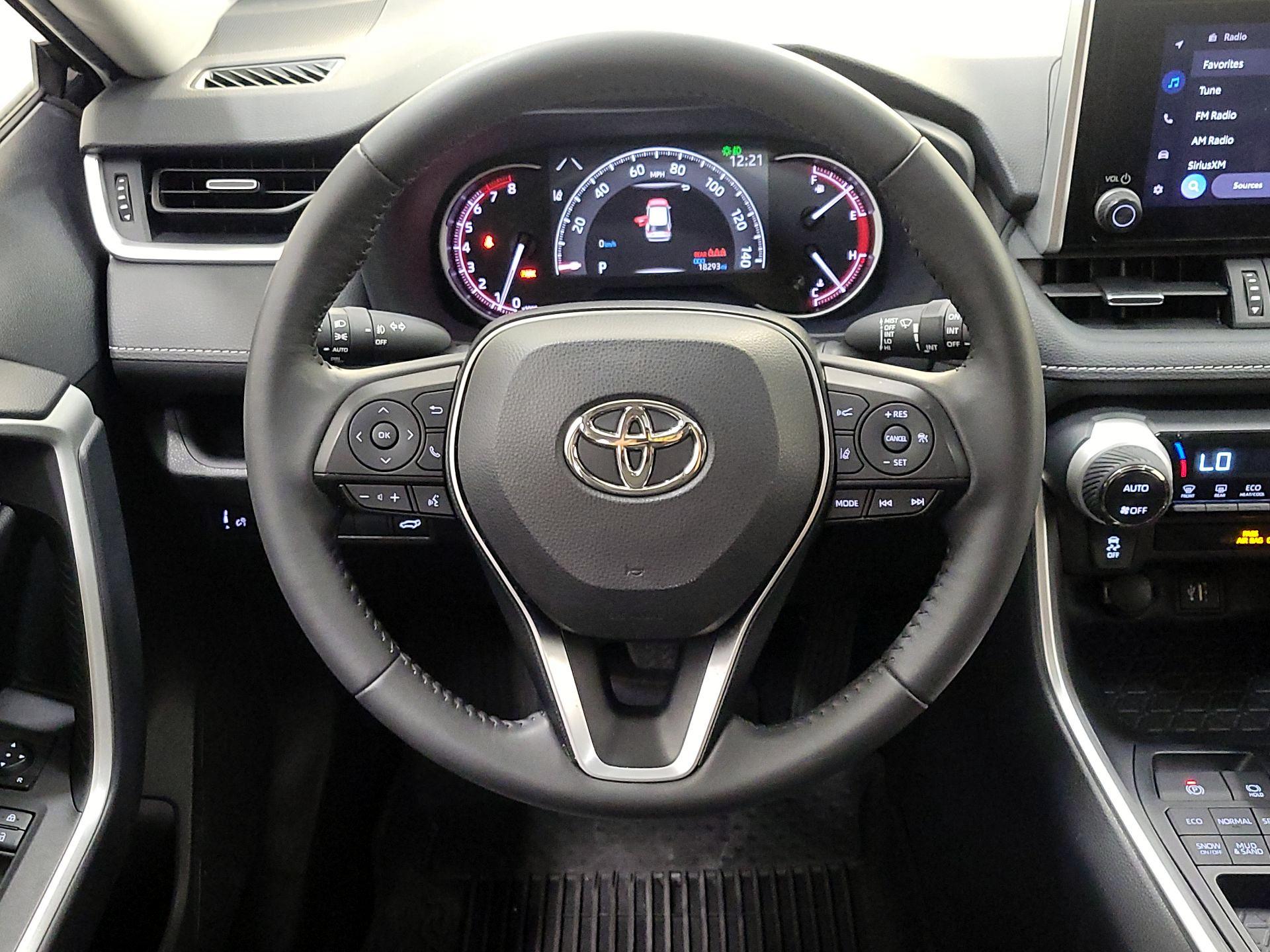 Thumbnail: 2023 Toyota RAV4 - 10