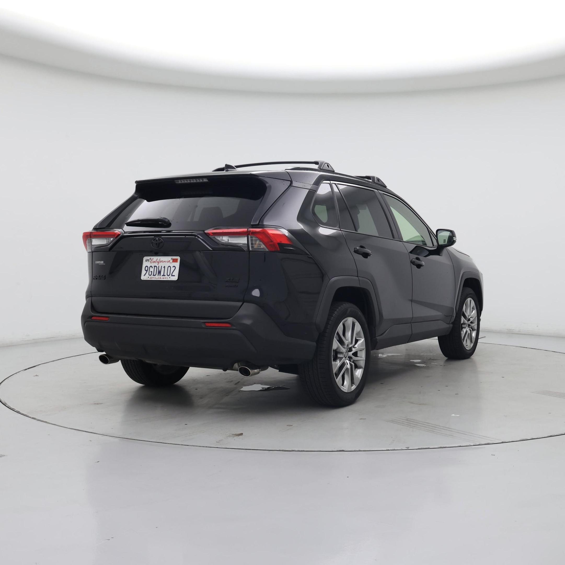 Thumbnail: 2023 Toyota RAV4 - 8