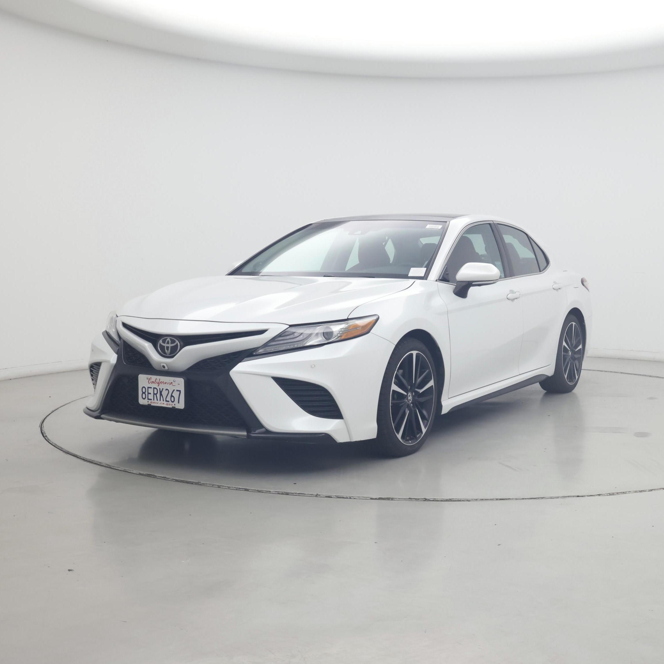 Thumbnail: 2018 Toyota Camry - 4