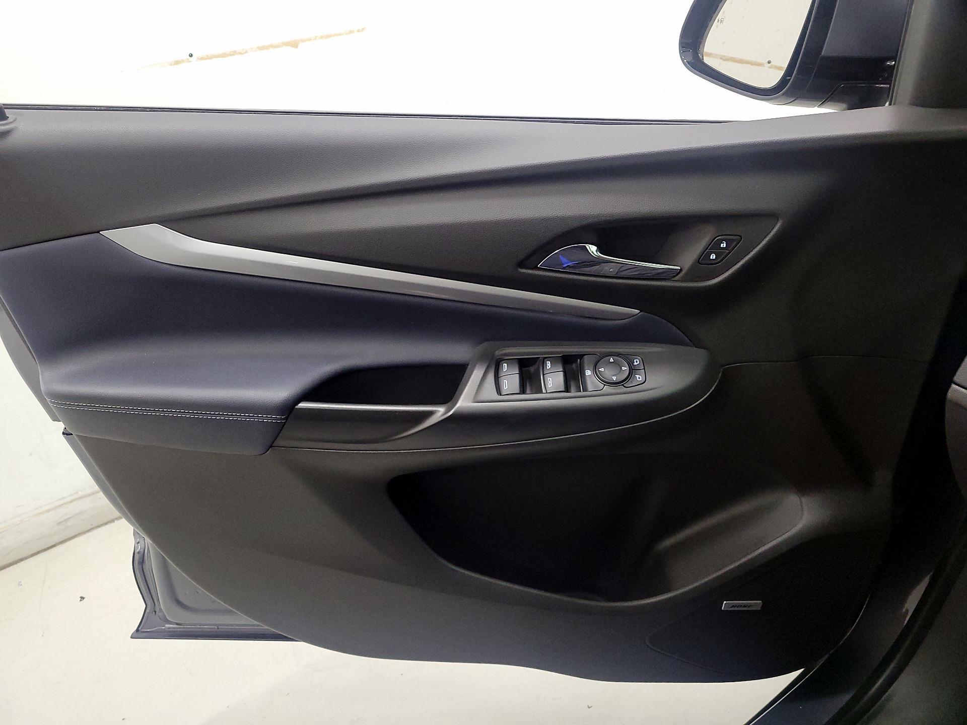 Thumbnail: 2023 Chevrolet Bolt EUV - 12