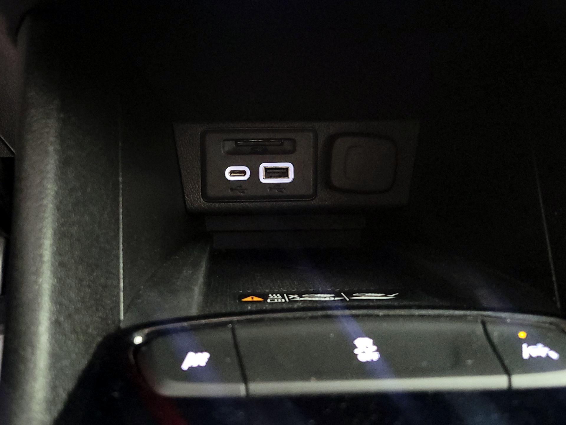 Thumbnail: 2023 Chevrolet Bolt EUV - 19