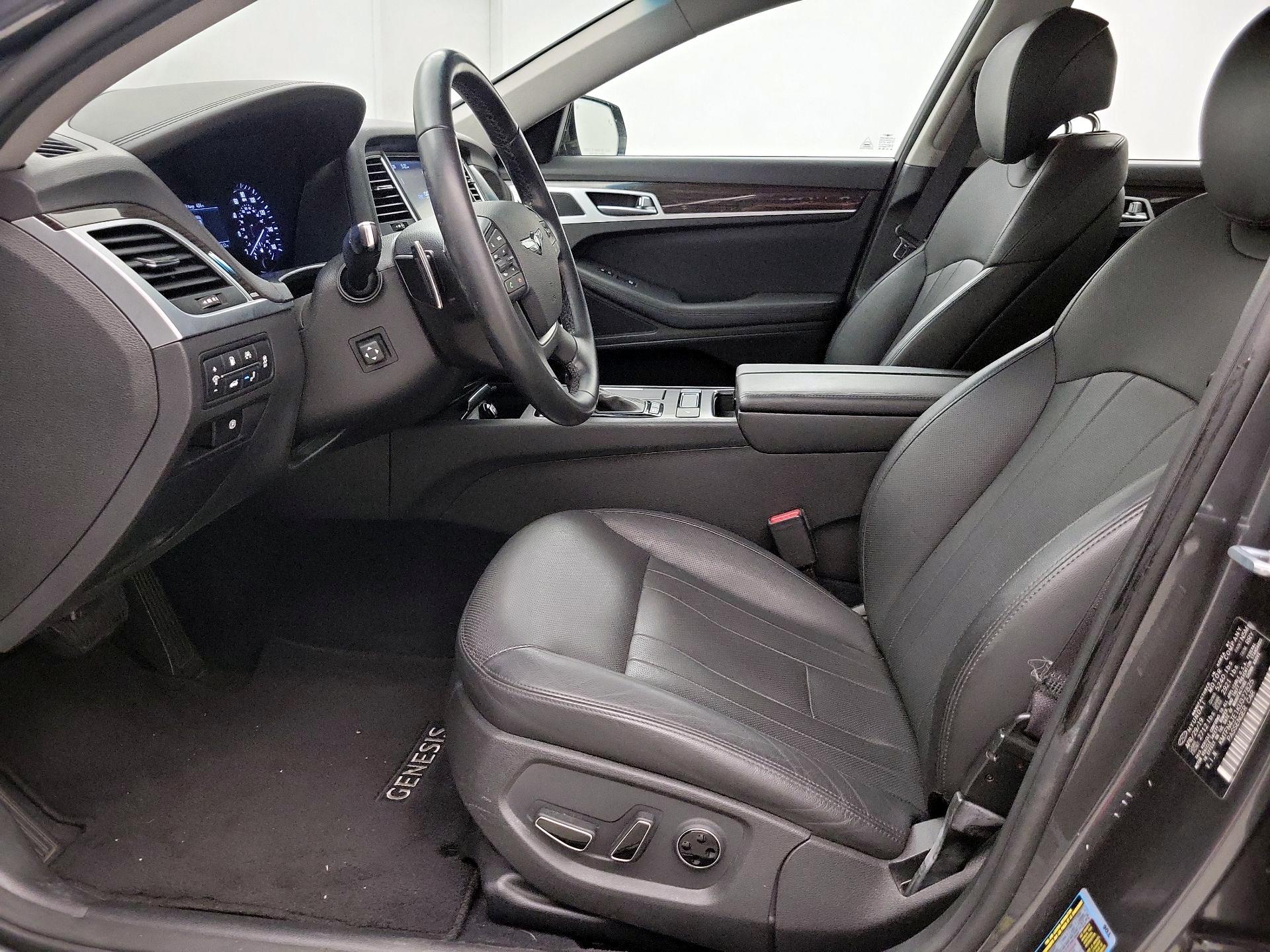 Thumbnail: 2019 Genesis G80 - 11