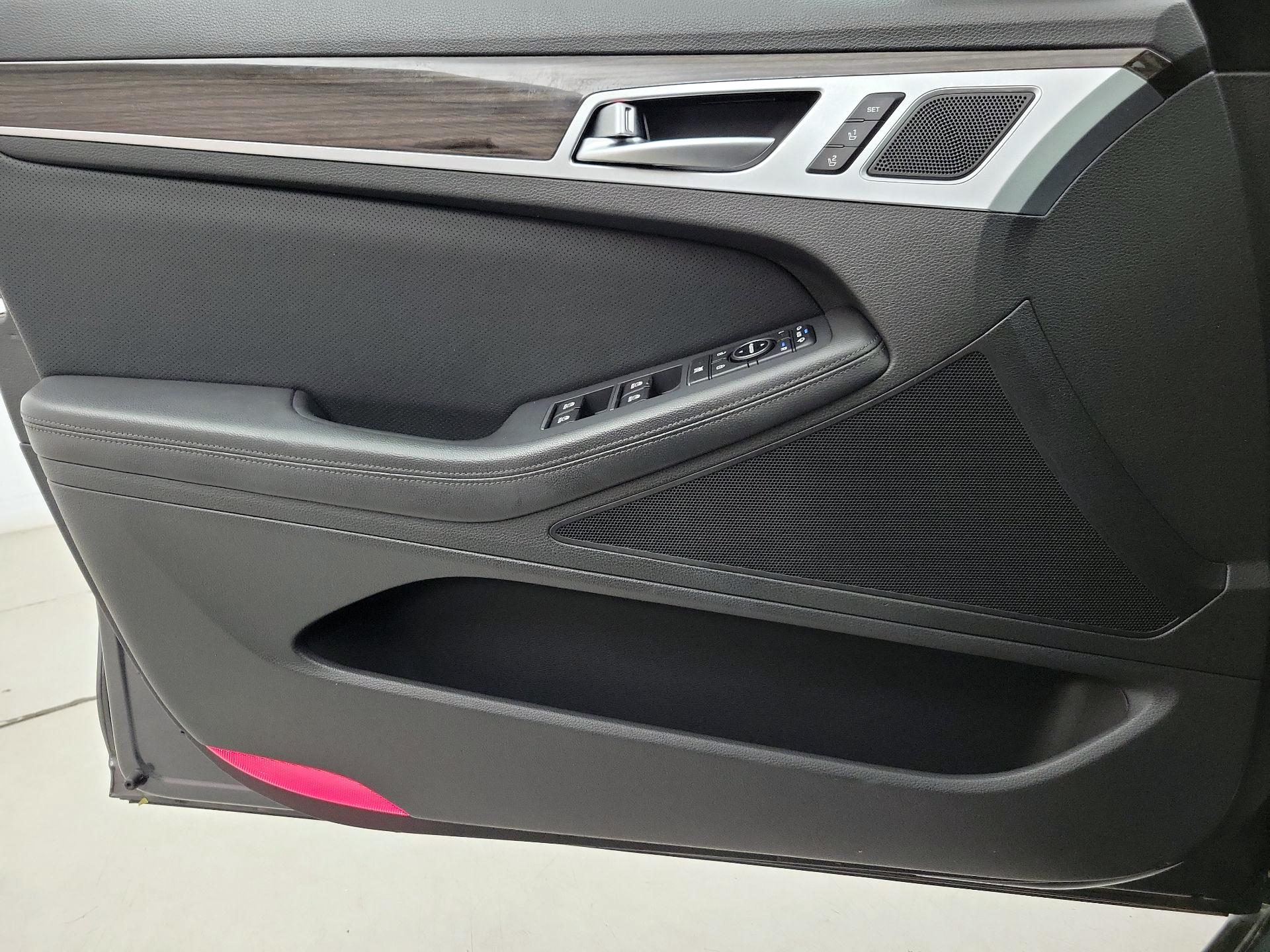 Thumbnail: 2019 Genesis G80 - 12