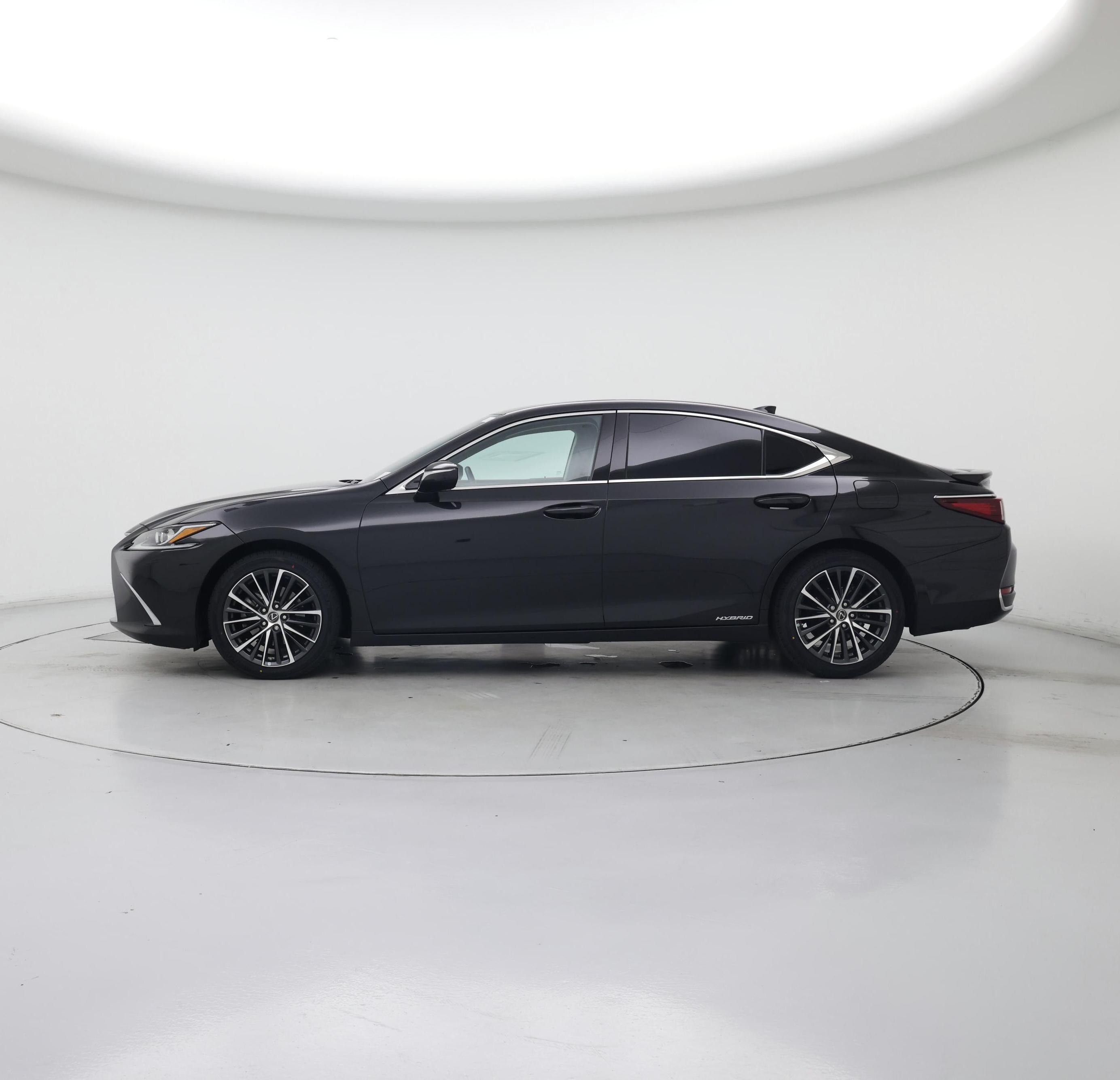 Thumbnail: 2022 Lexus ES - 3
