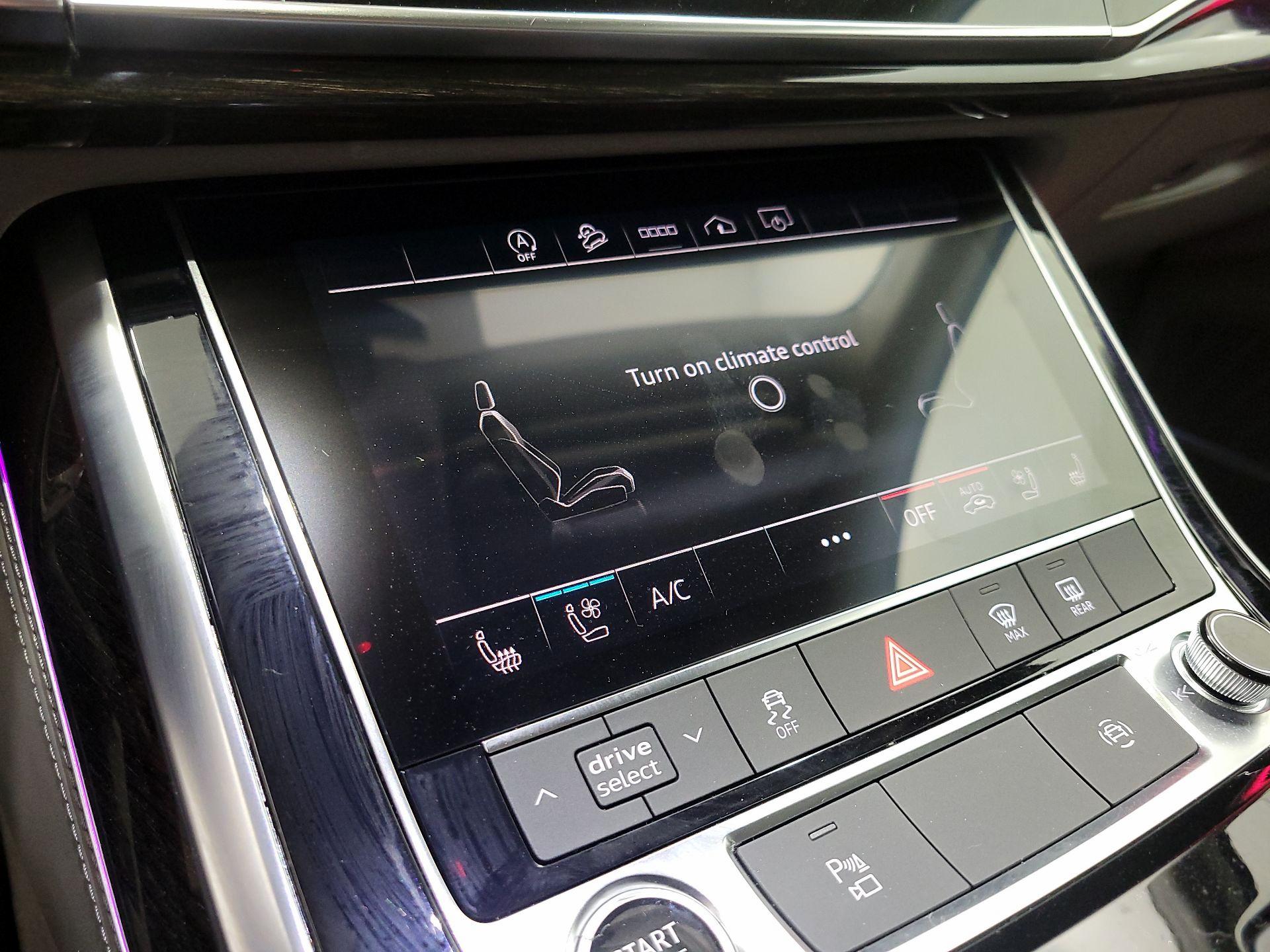 Thumbnail: 2022 Audi Q7 - 17