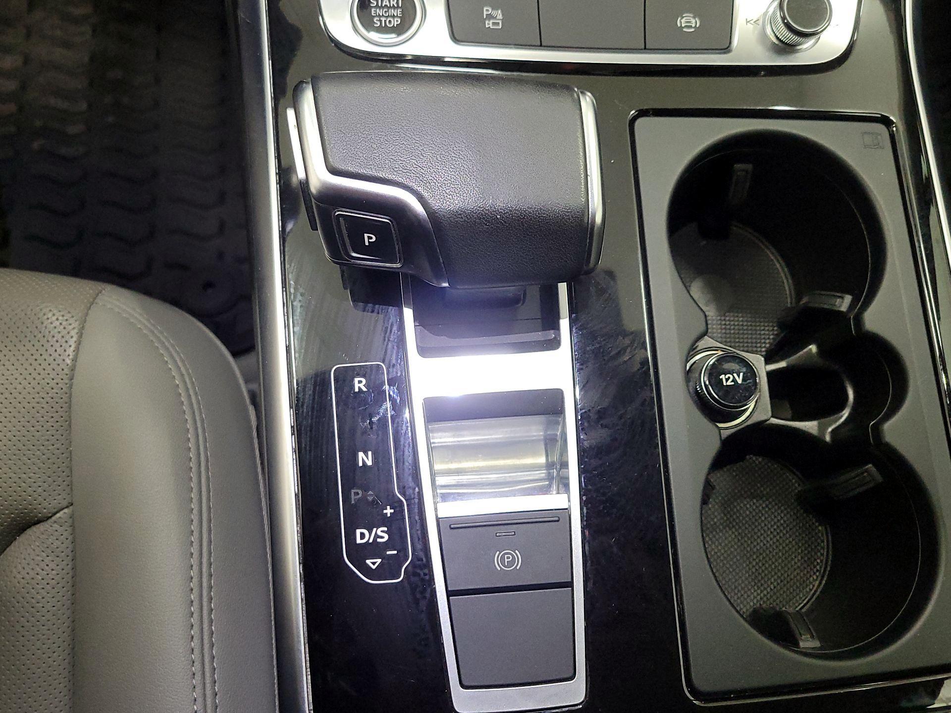 Thumbnail: 2022 Audi Q7 - 18
