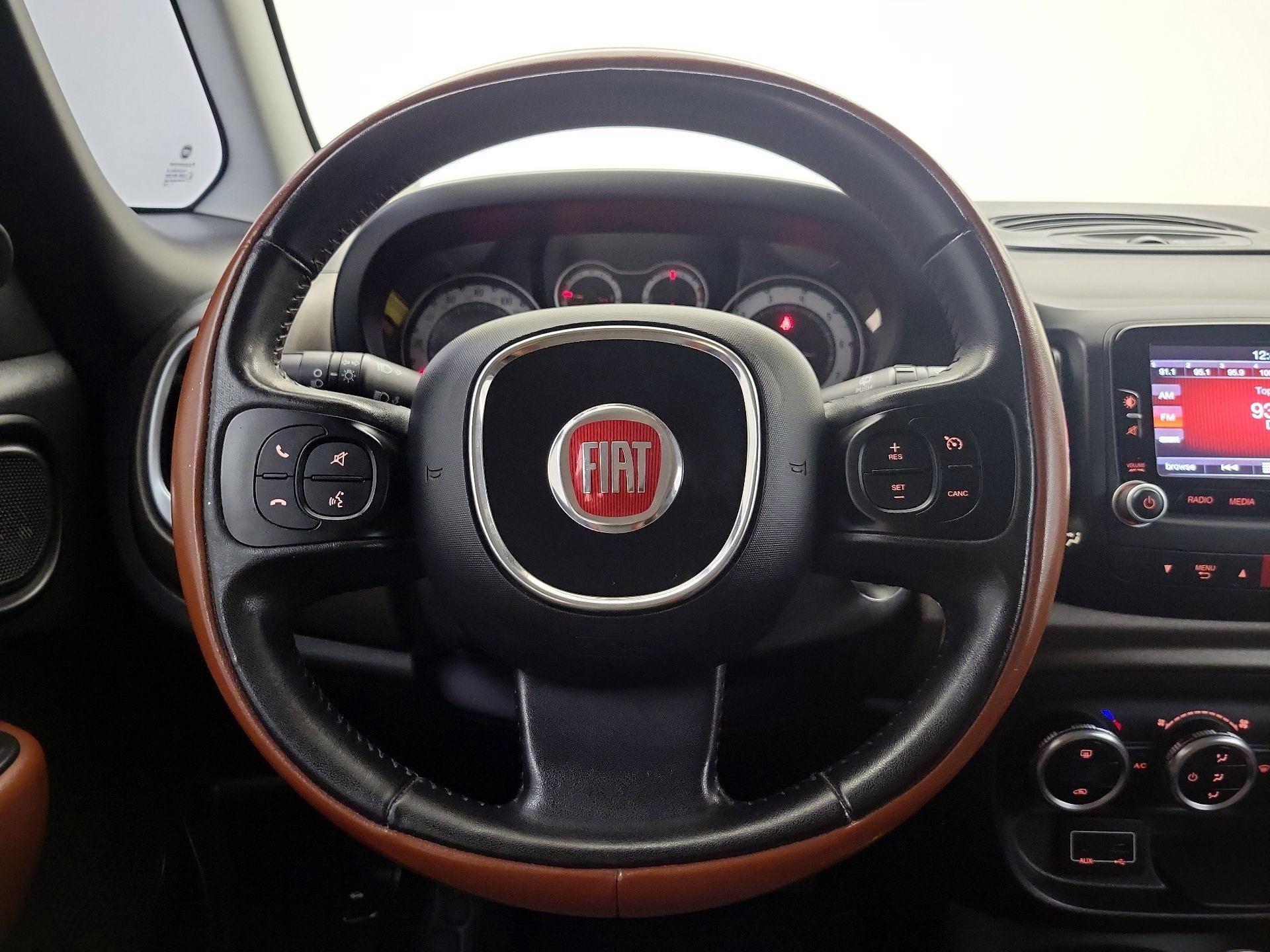 Thumbnail: 2016 Fiat 500L - 10