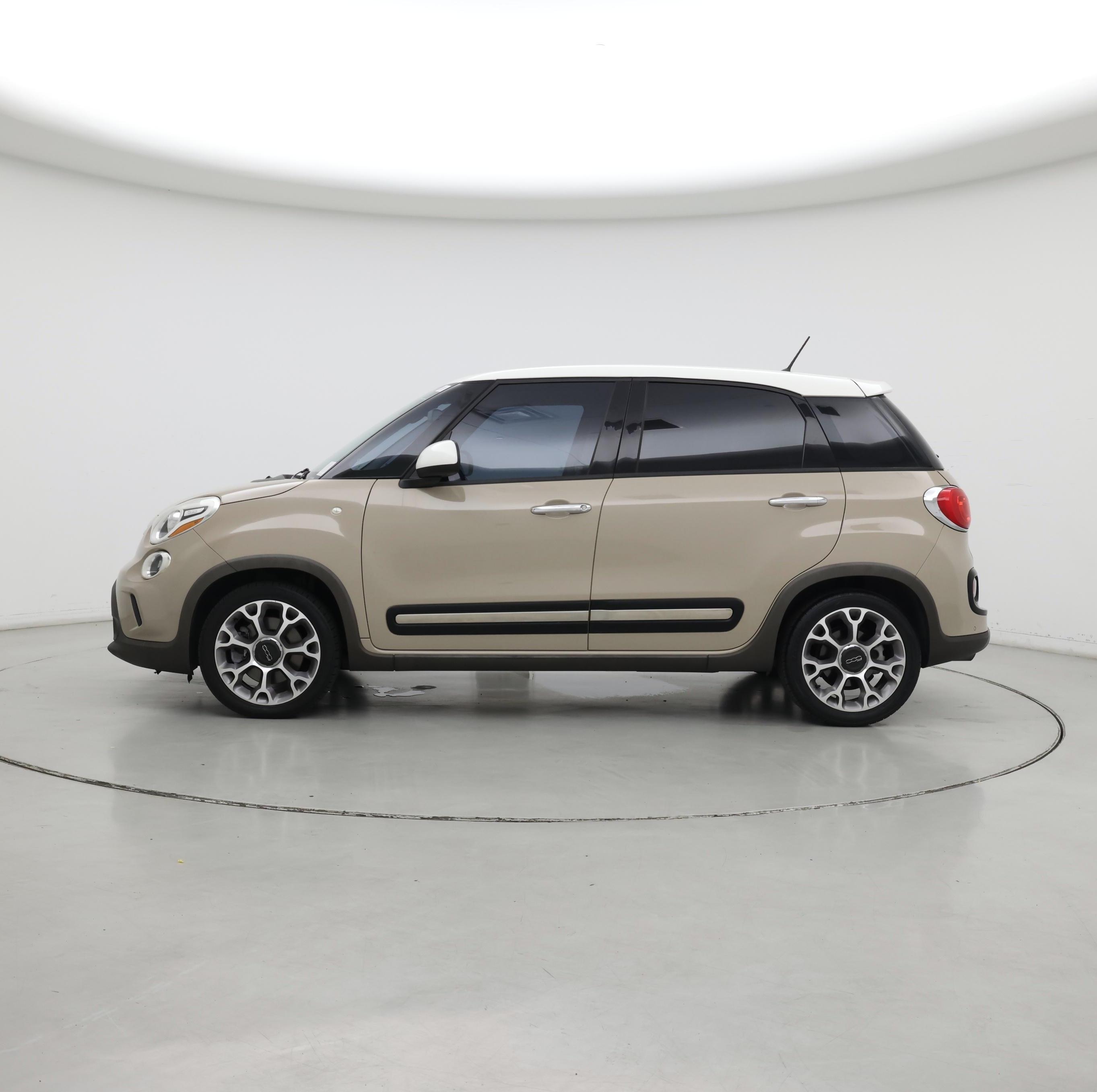 Thumbnail: 2016 Fiat 500L - 3