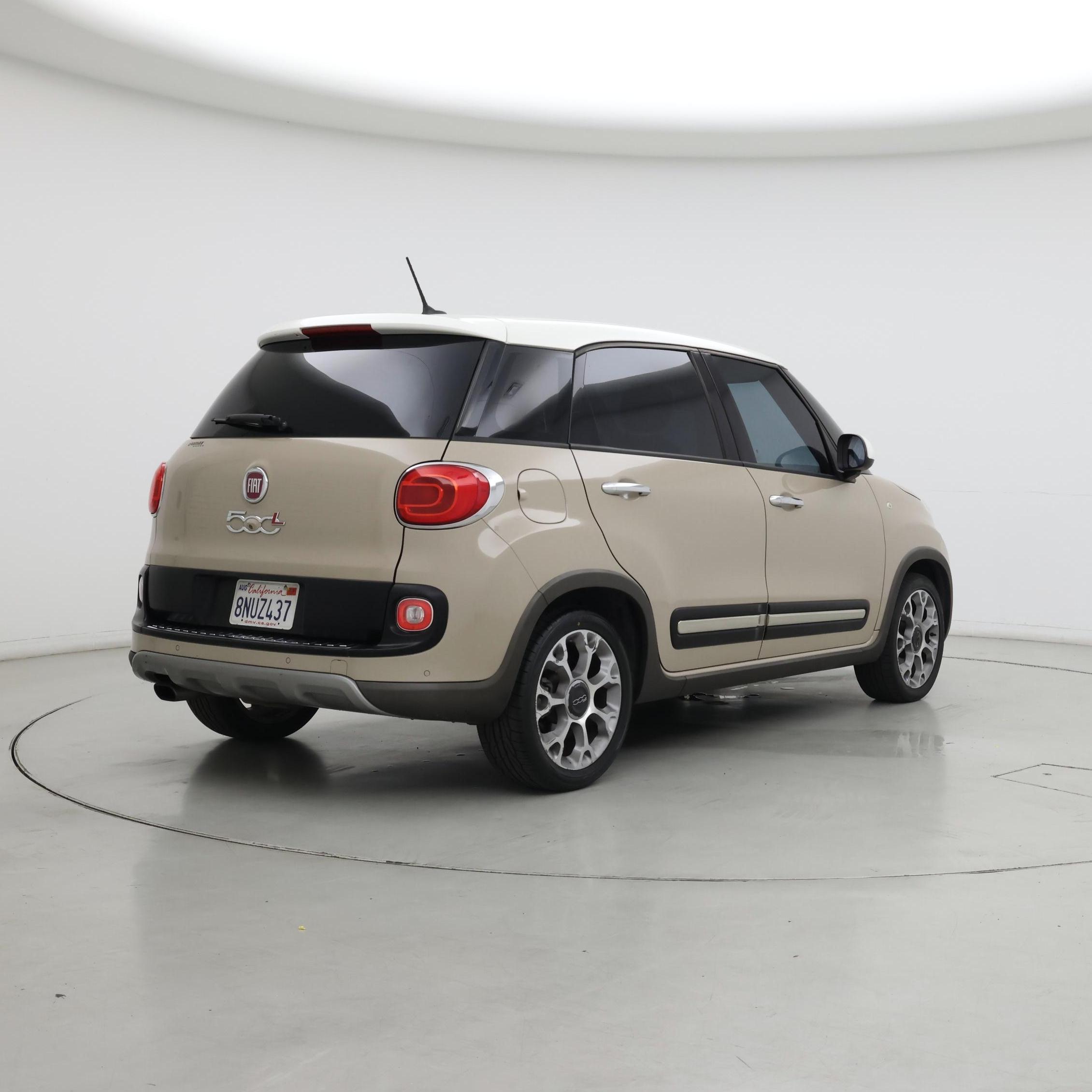 Thumbnail: 2016 Fiat 500L - 8