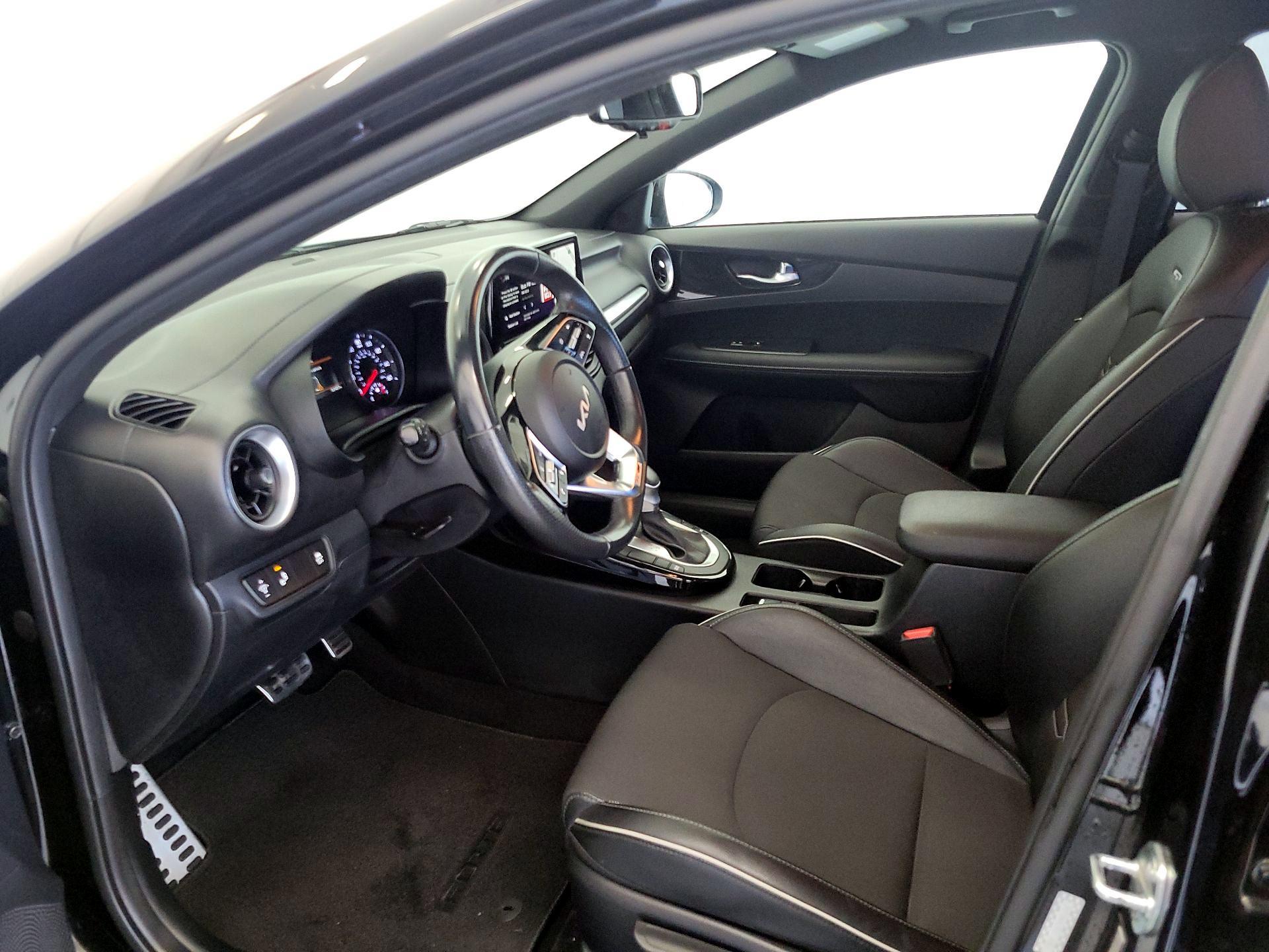 Thumbnail: 2024 Kia Forte - 11