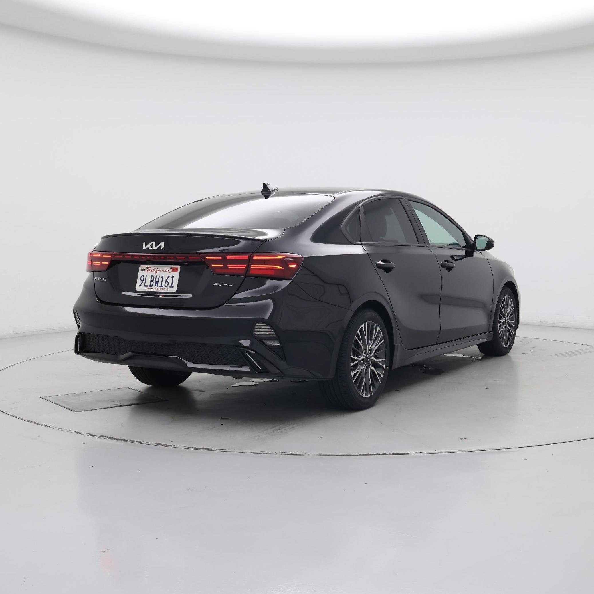 Thumbnail: 2024 Kia Forte - 8