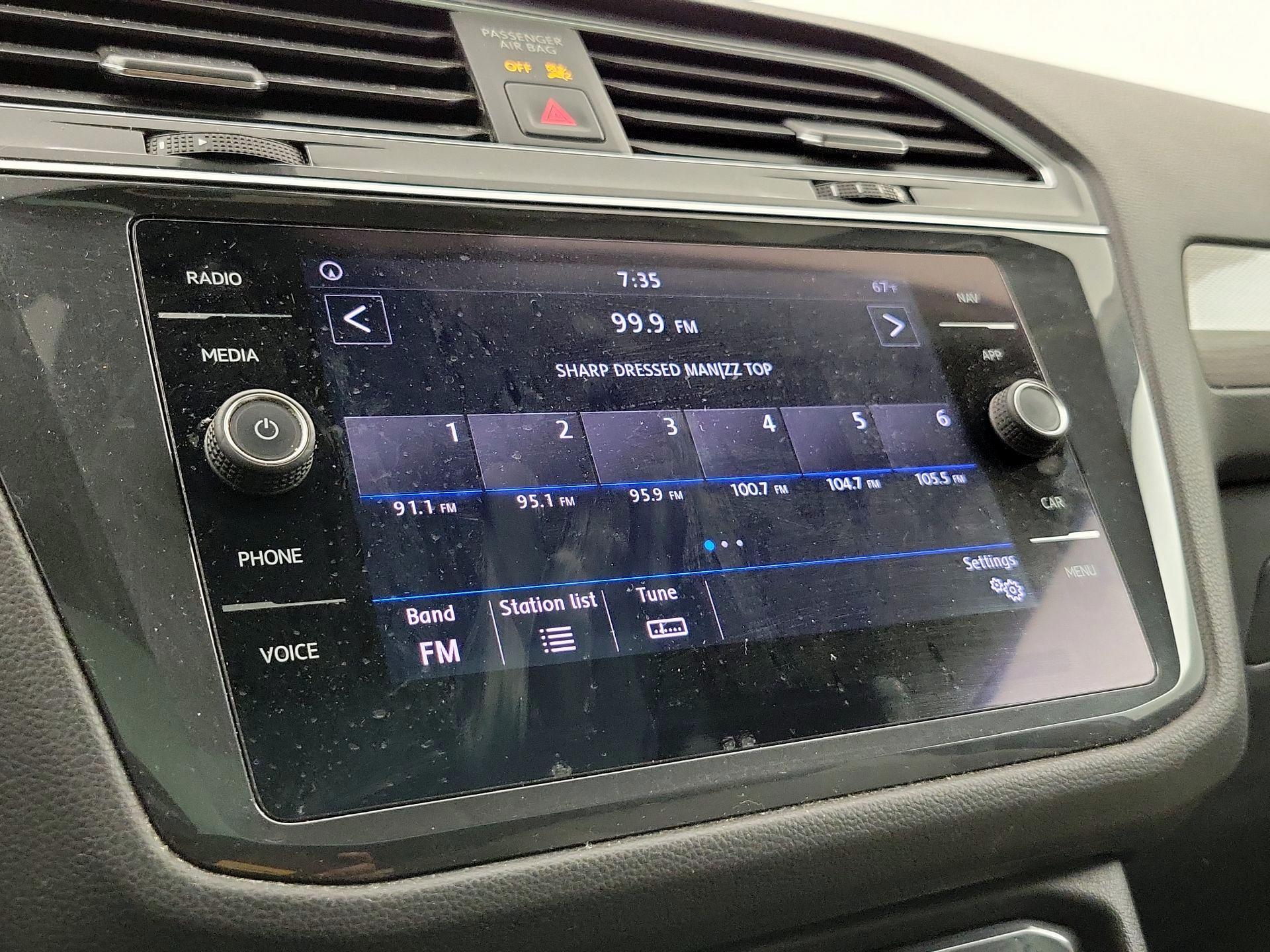 Thumbnail: 2019 Volkswagen Tiguan - 16