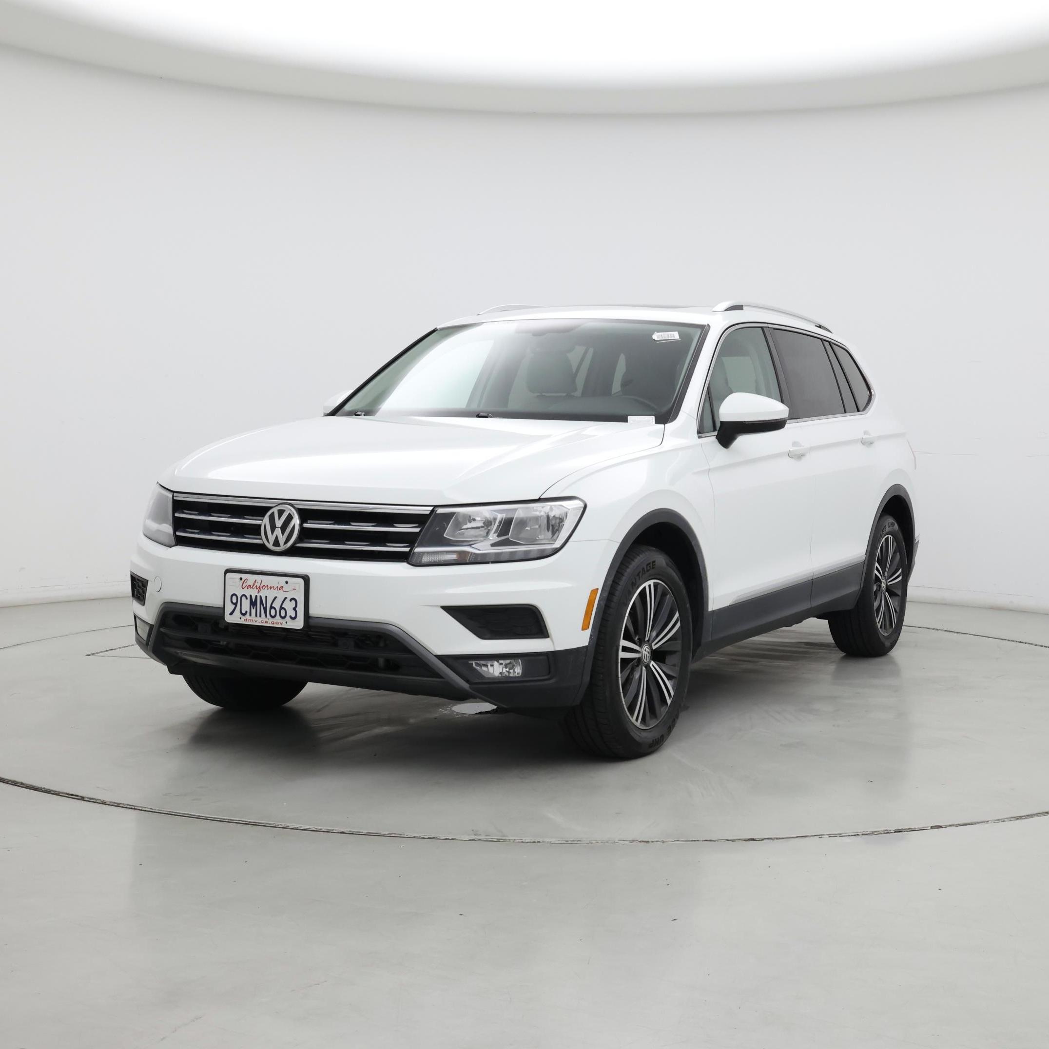 Thumbnail: 2019 Volkswagen Tiguan - 4