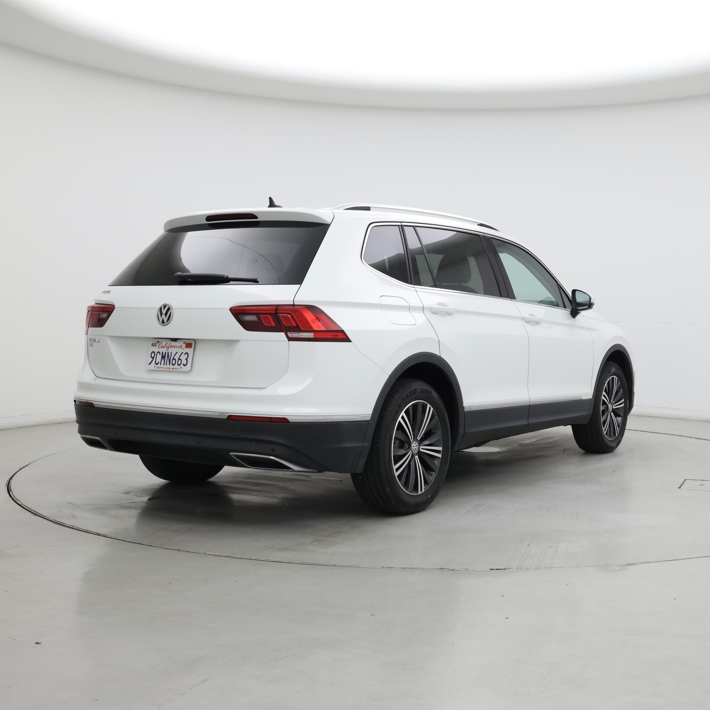 Thumbnail: 2019 Volkswagen Tiguan - 8