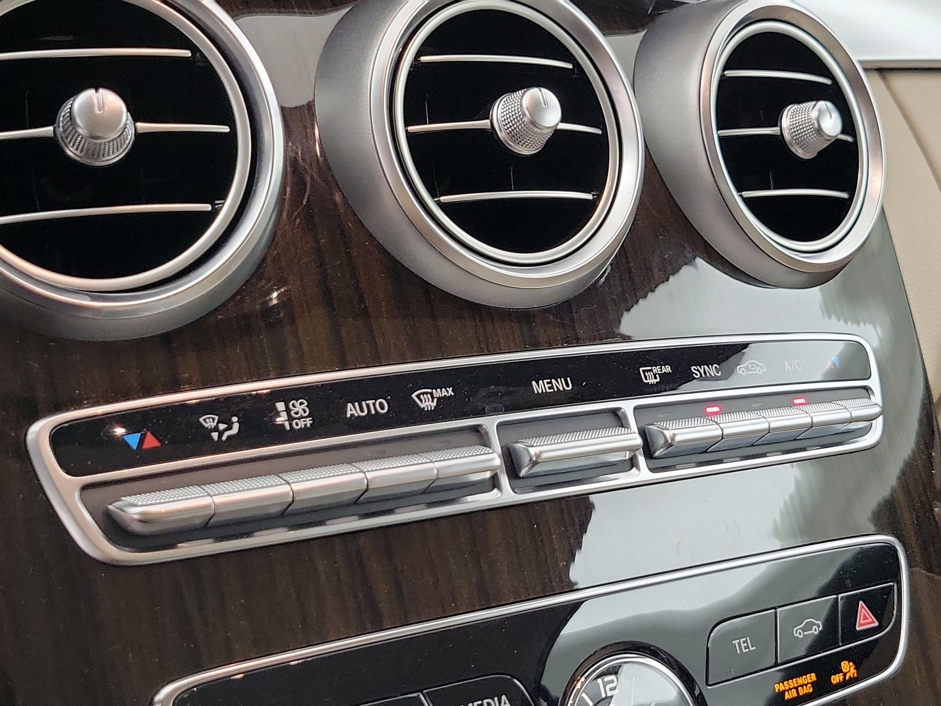 Thumbnail: 2019 Mercedes-Benz C-Class - 16