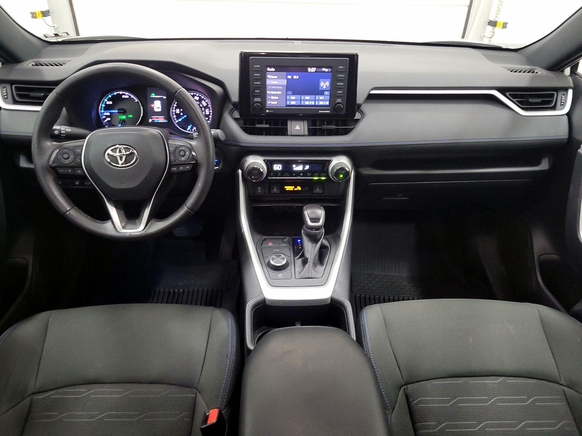 Thumbnail: 2022 Toyota RAV4 - 9