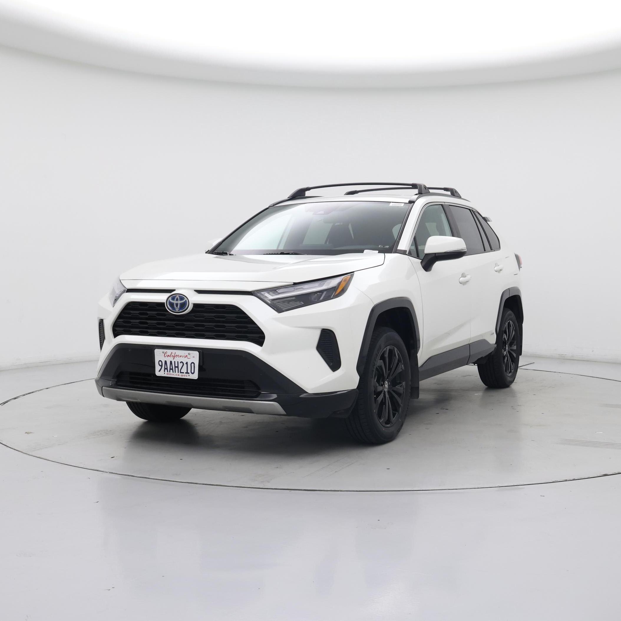 Thumbnail: 2022 Toyota RAV4 - 4
