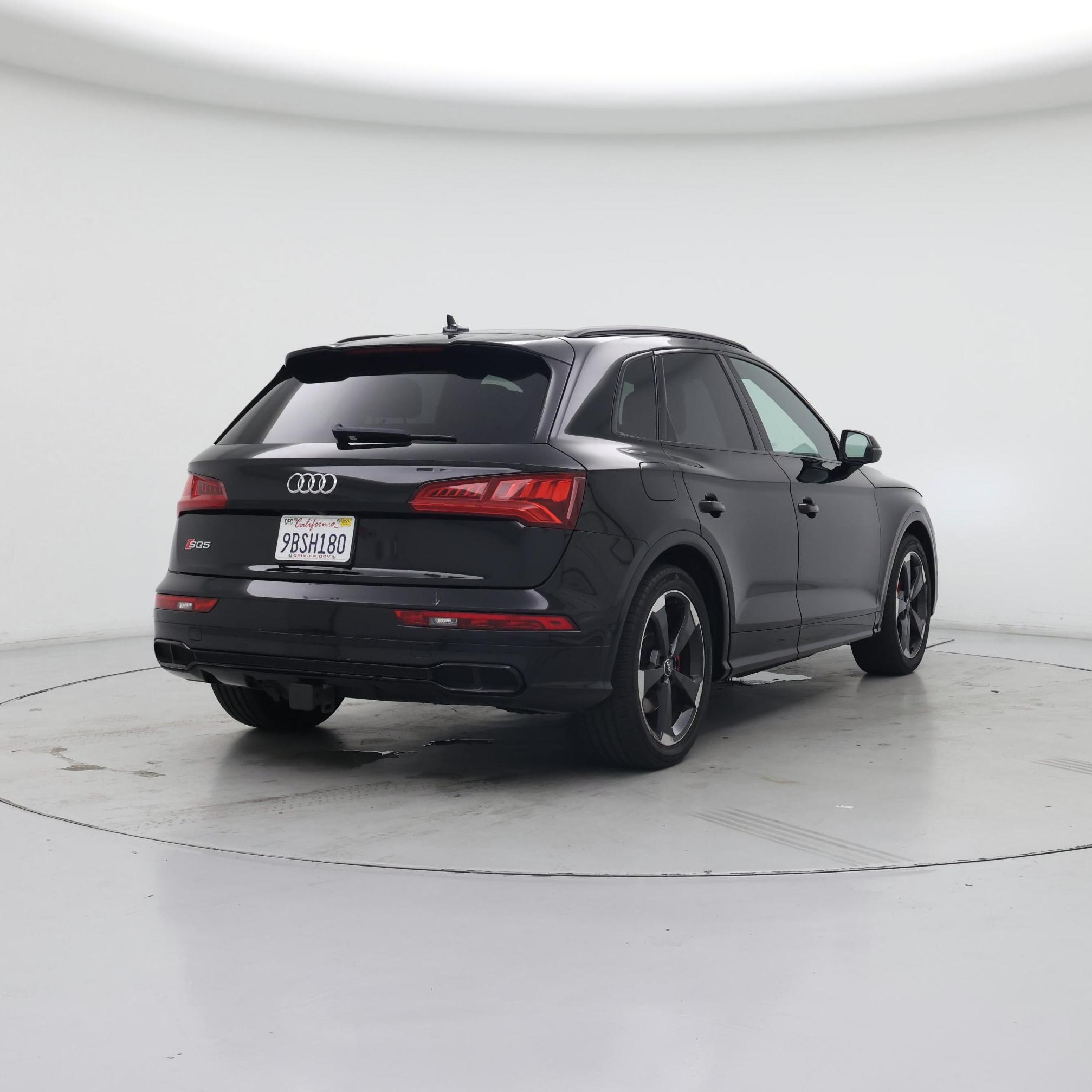 Thumbnail: 2020 Audi SQ5 - 8