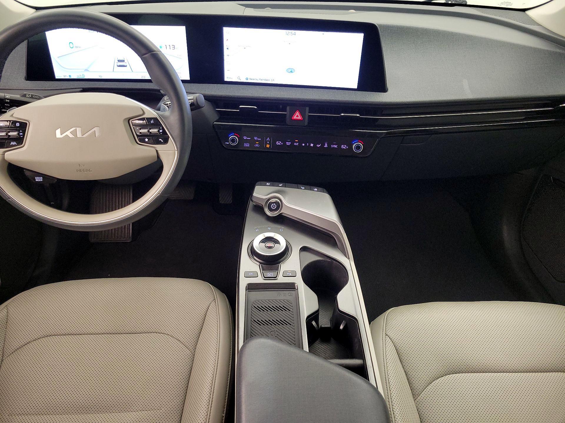 Thumbnail: 2022 Kia EV6 - 9