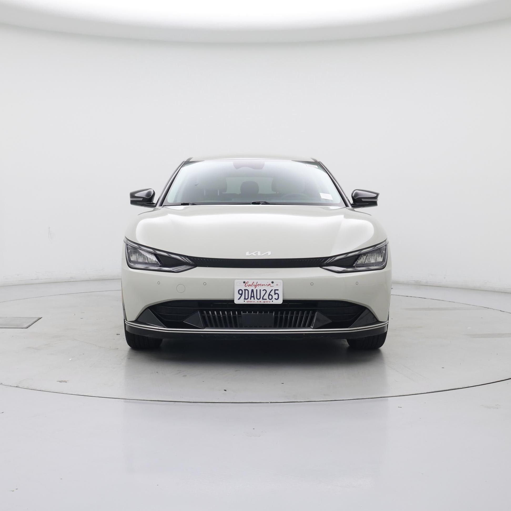Thumbnail: 2022 Kia EV6 - 5