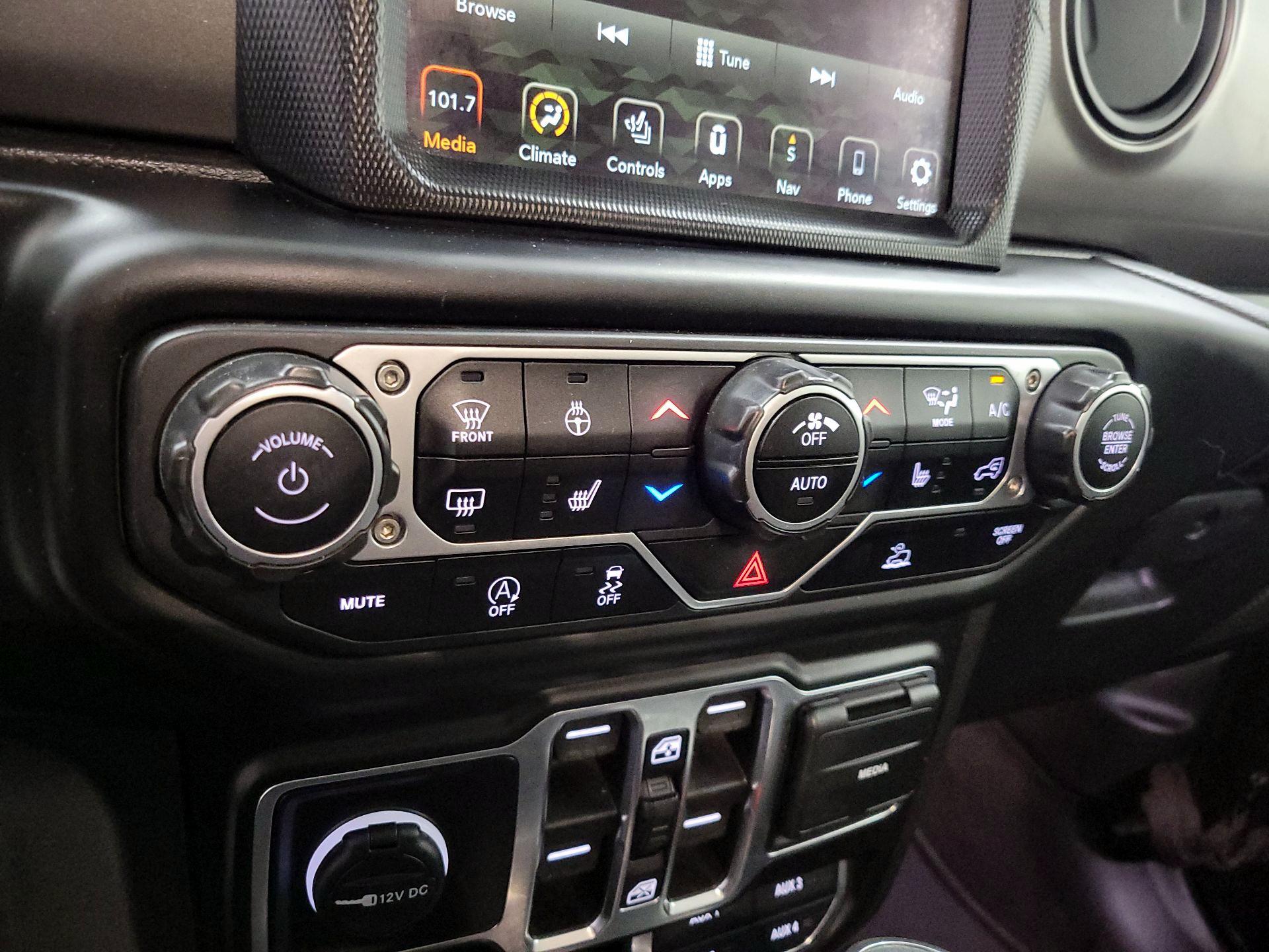 Thumbnail: 2023 Jeep Wrangler - 16