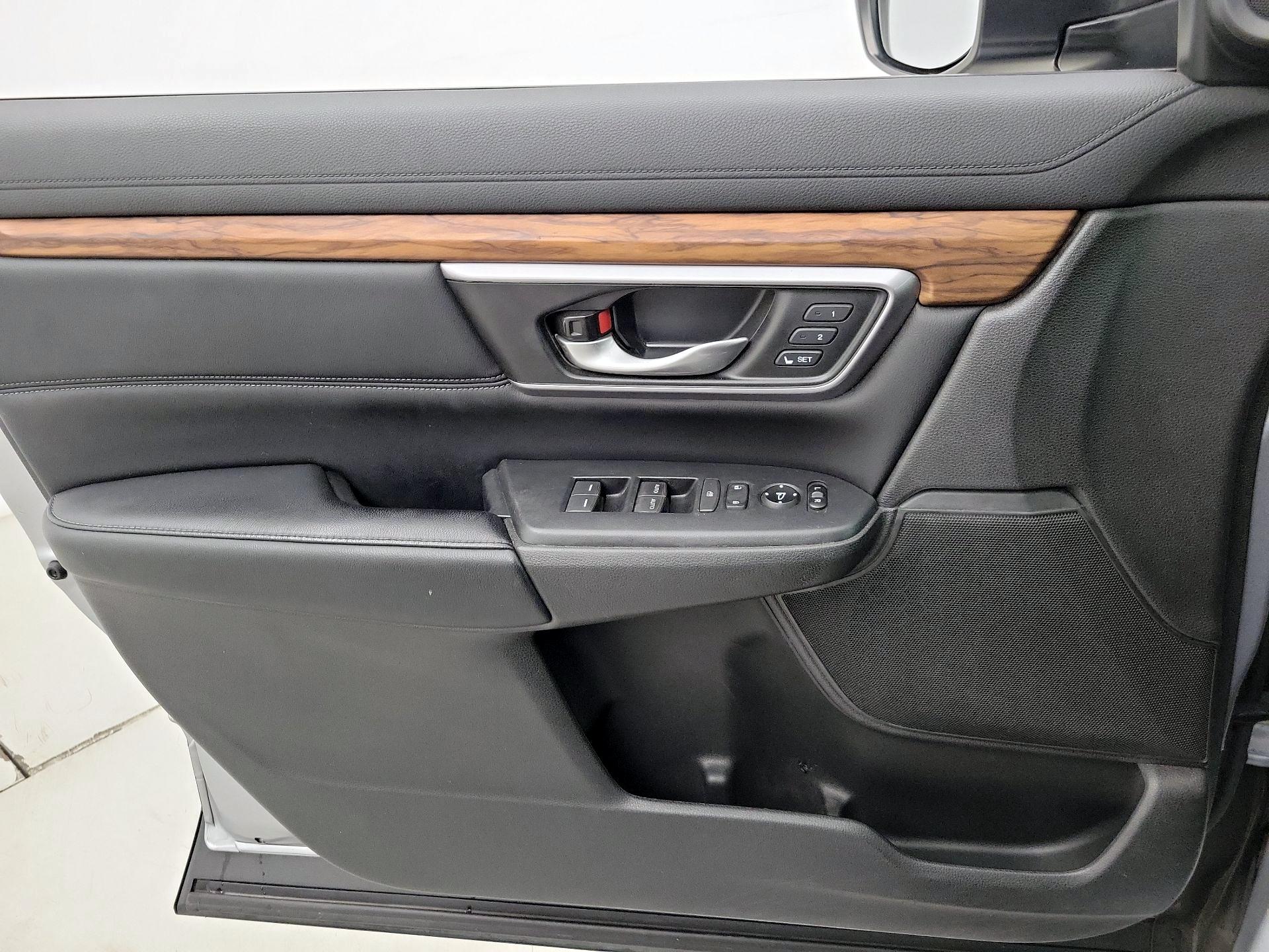 Thumbnail: 2017 Honda CR-V - 12