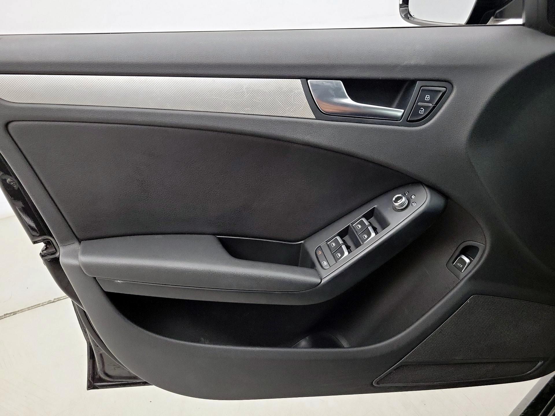 Thumbnail: 2016 Audi A4 - 12