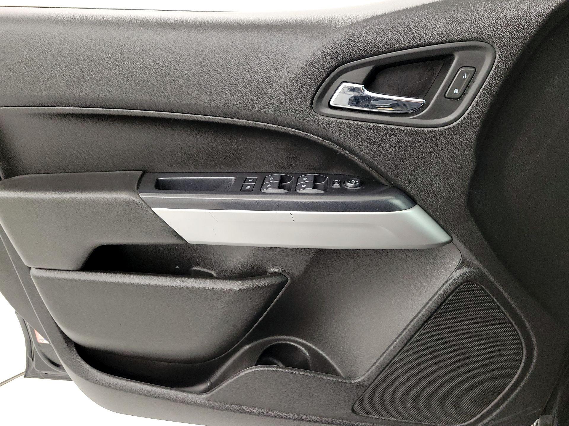Thumbnail: 2021 Chevrolet Colorado - 12