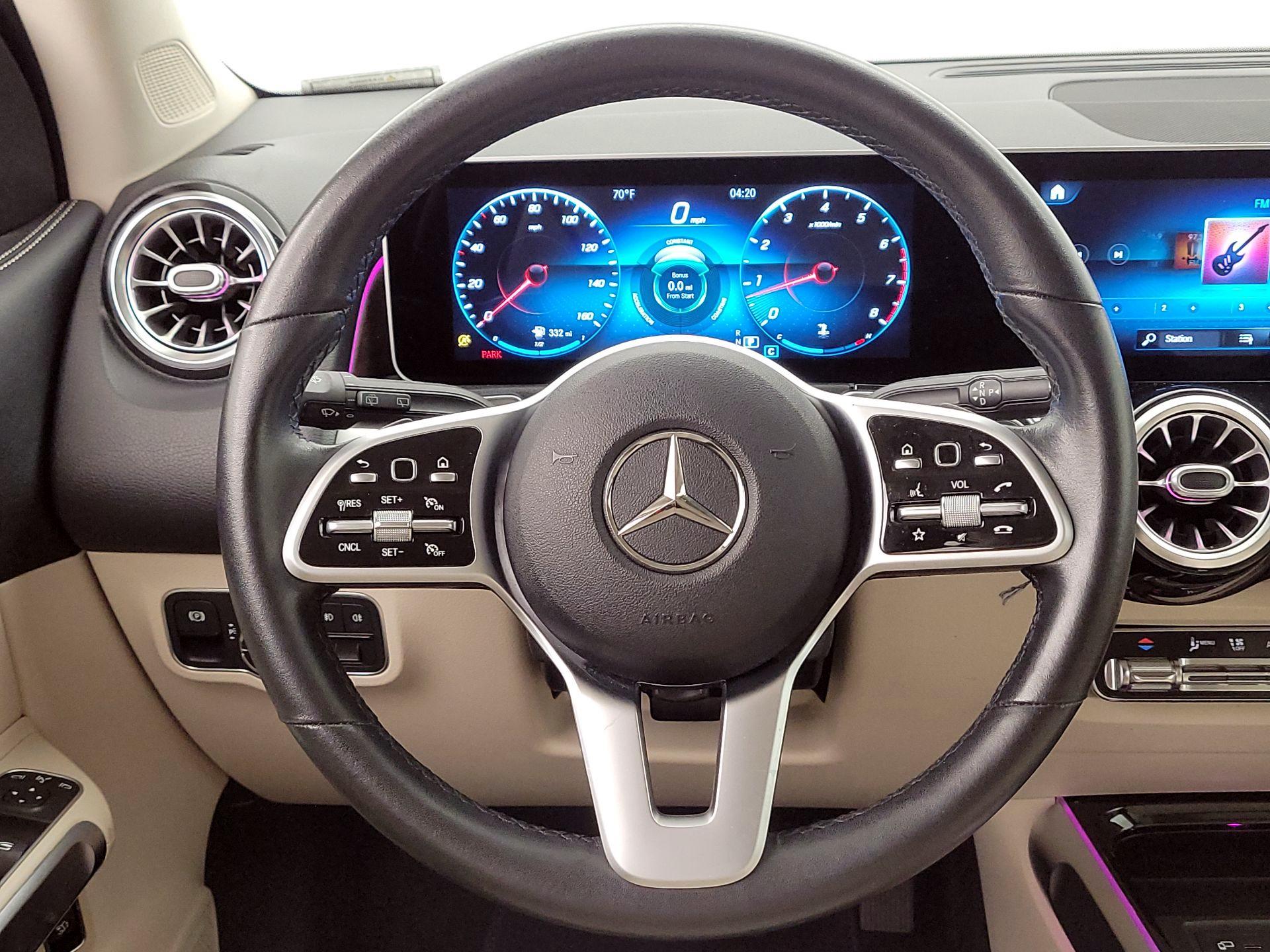 Thumbnail: 2020 Mercedes-Benz GLB - 10